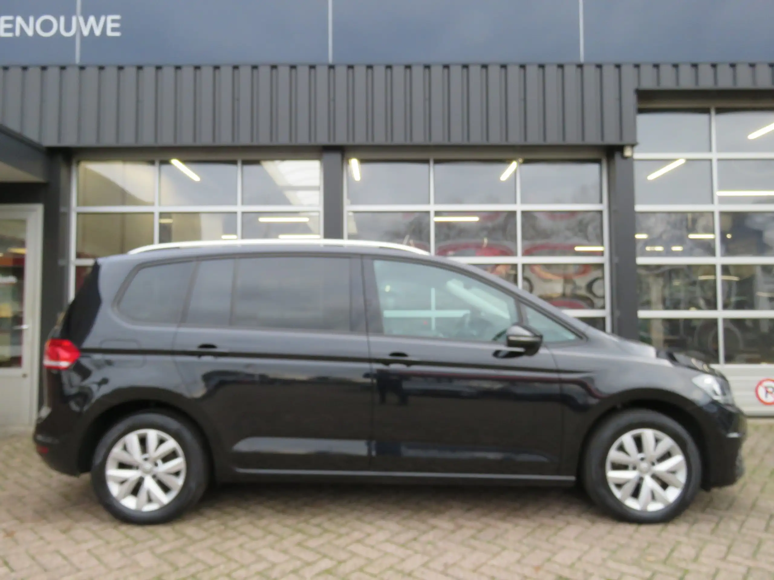 Volkswagen - Touran