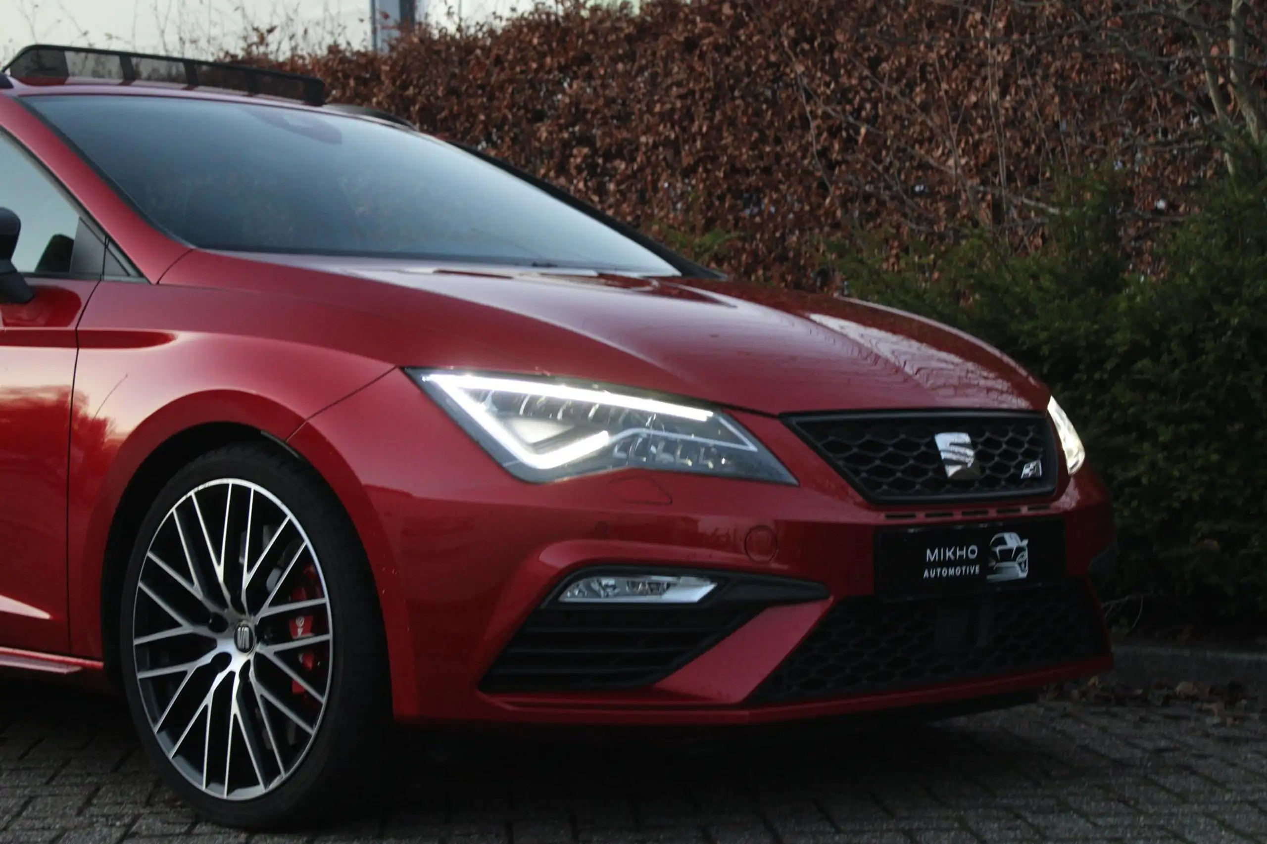 SEAT - Leon