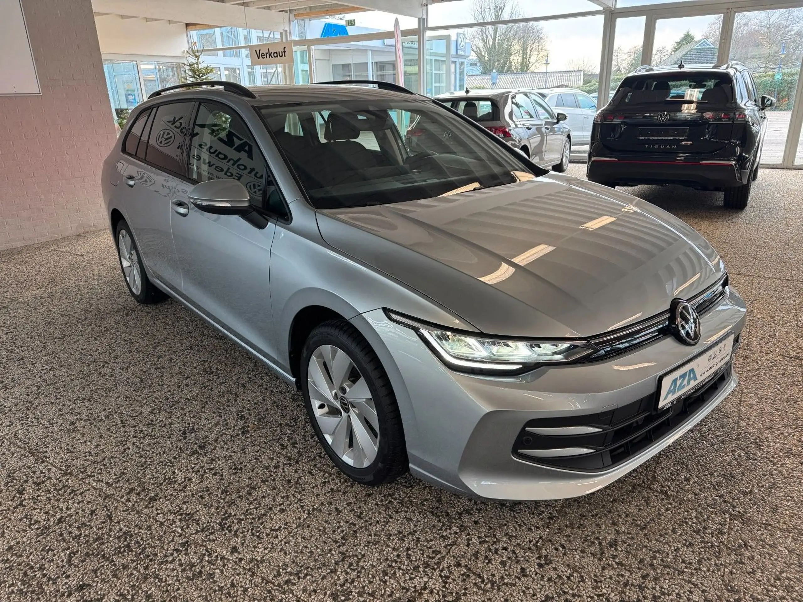 Volkswagen - Golf