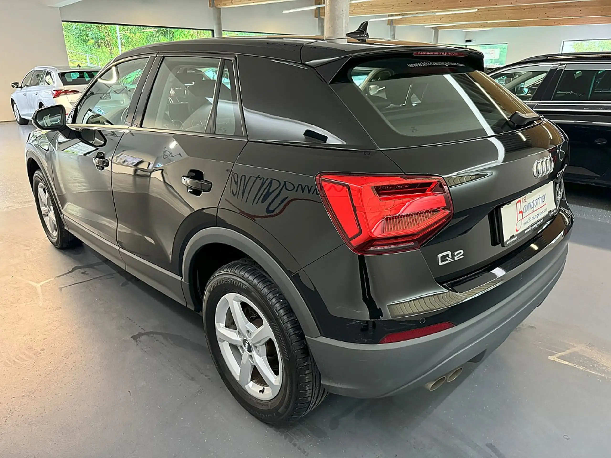 Audi - Q2