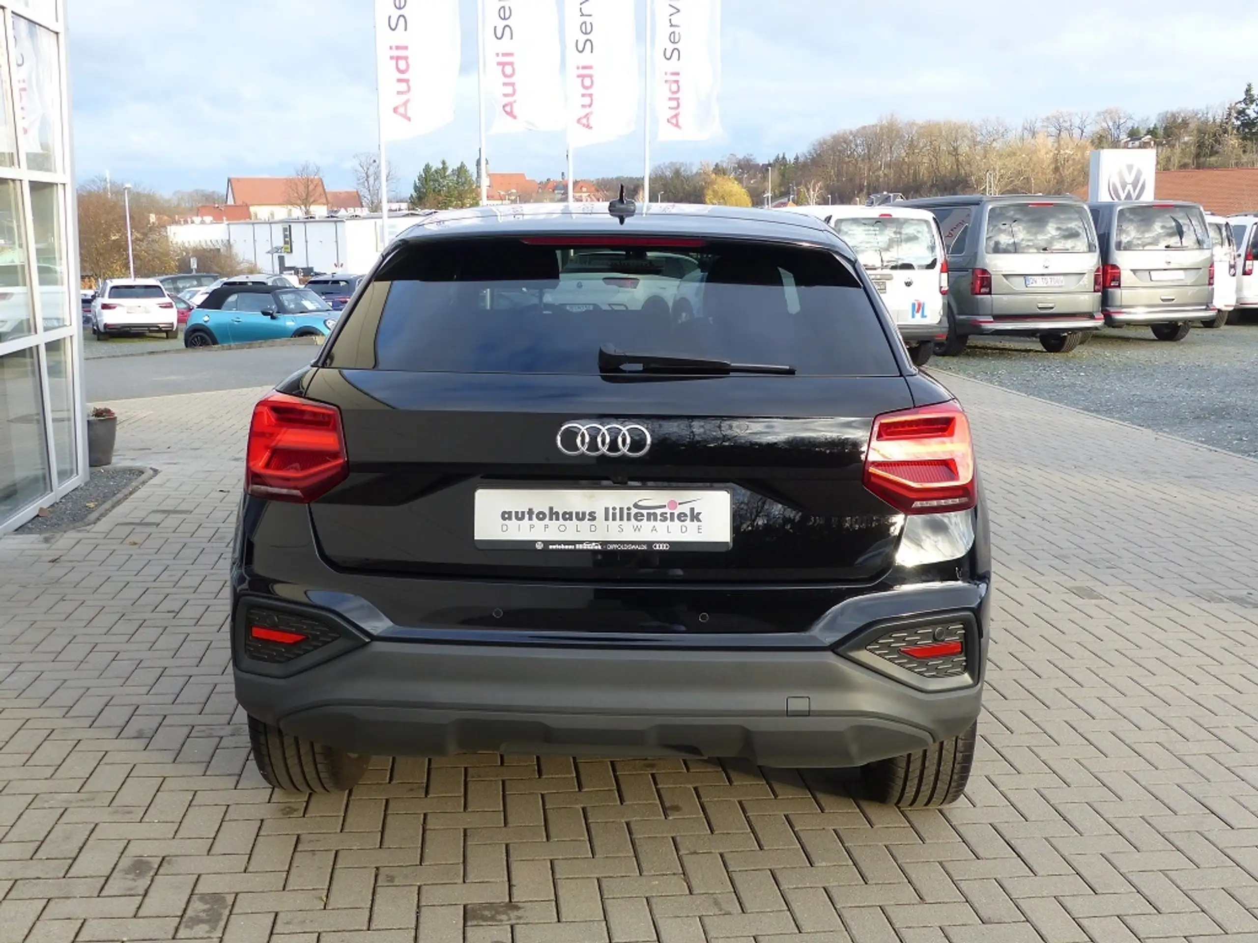 Audi - Q2