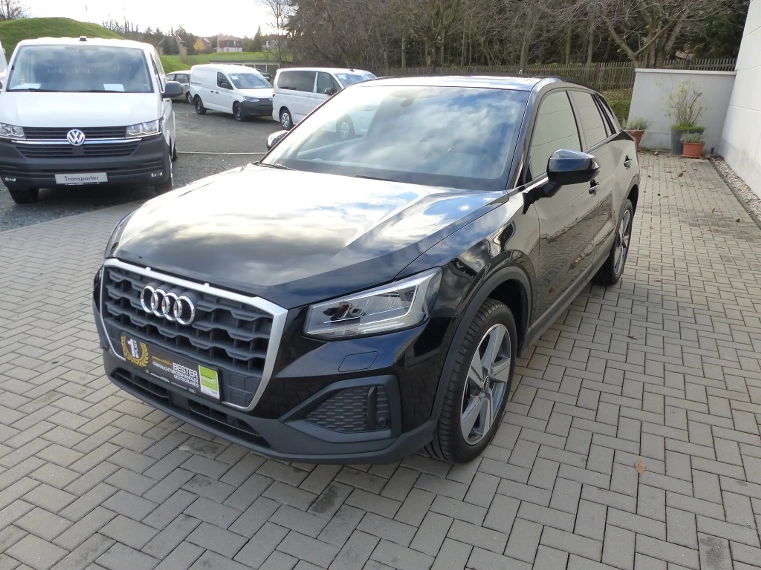 Audi - Q2