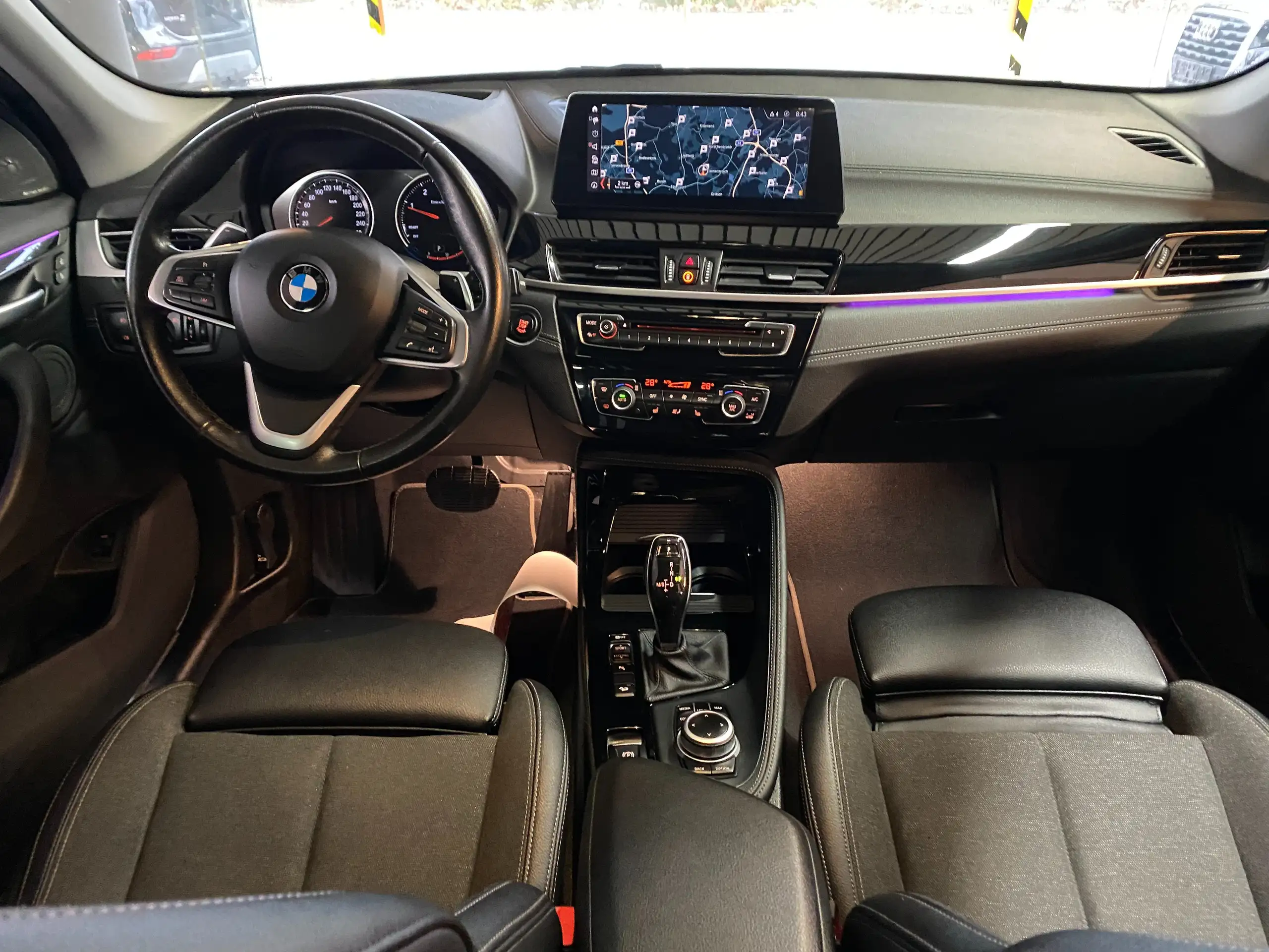 BMW - X1