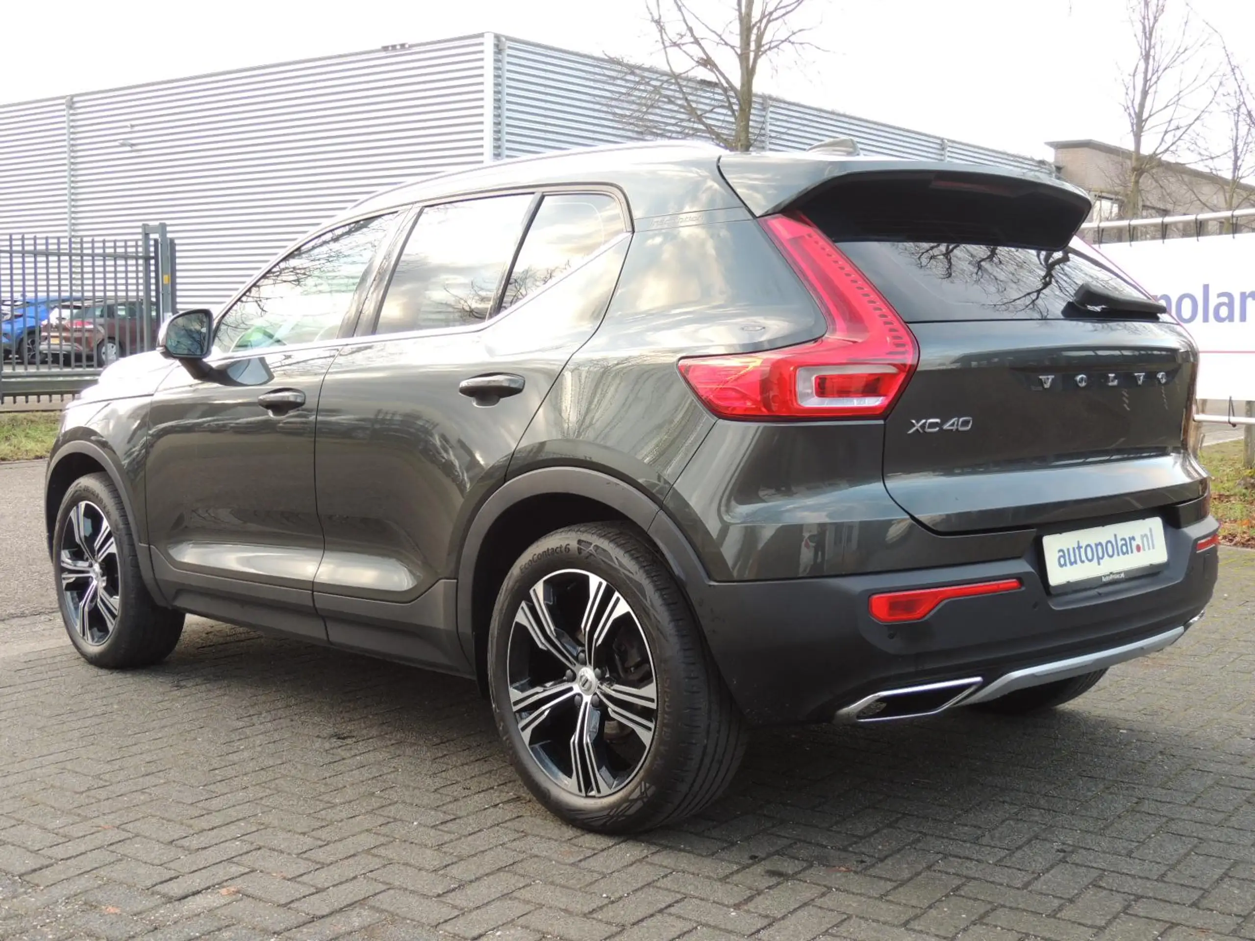 Volvo - XC40