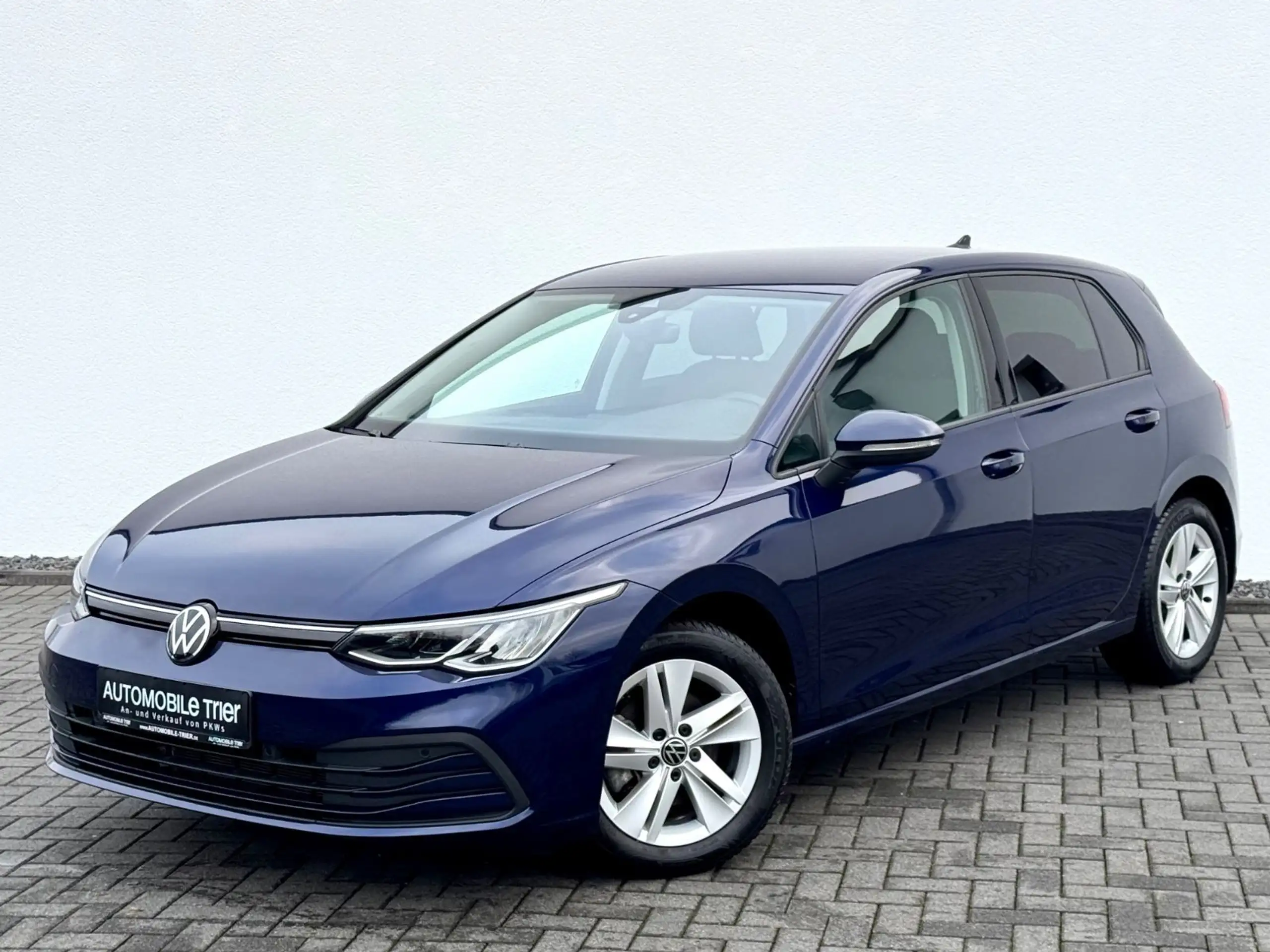 Volkswagen - Golf