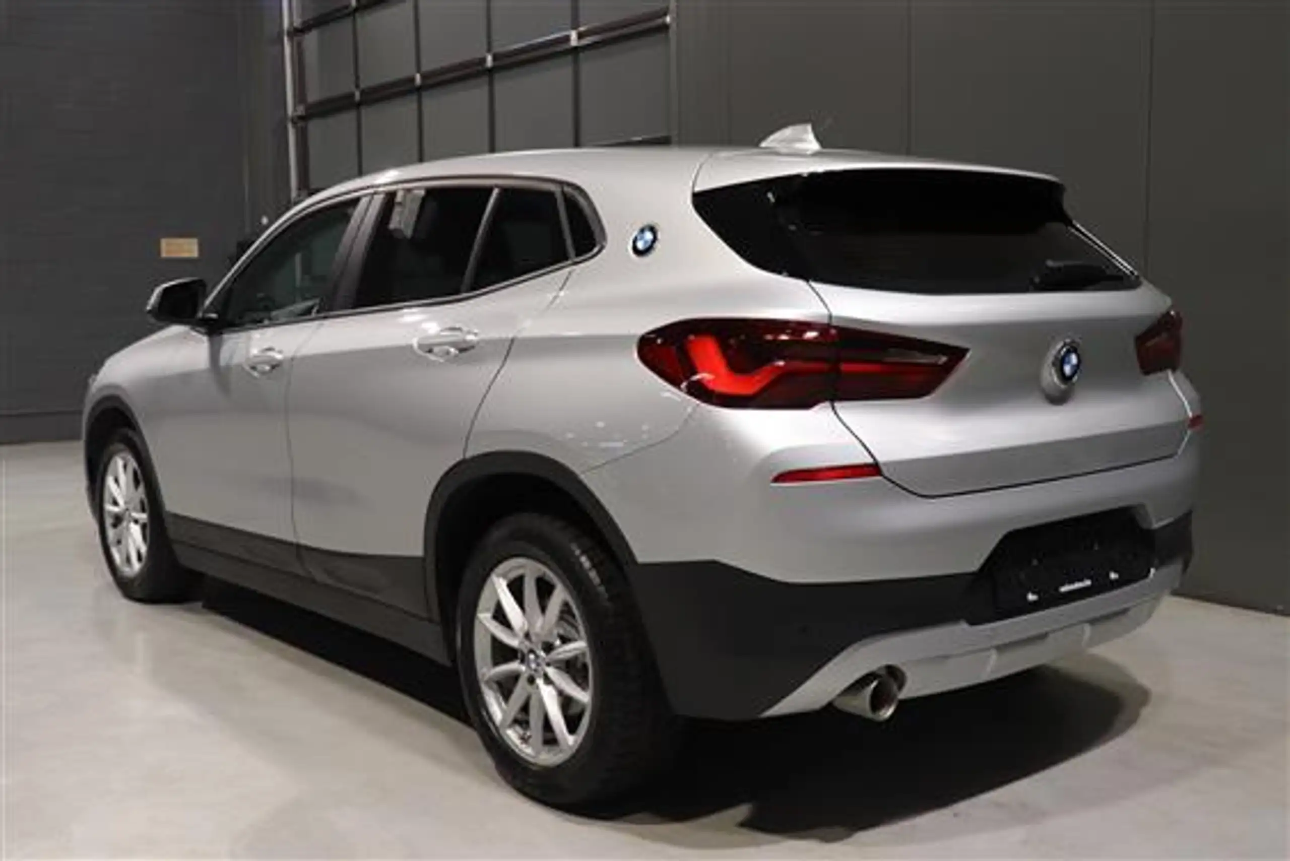 BMW - X2