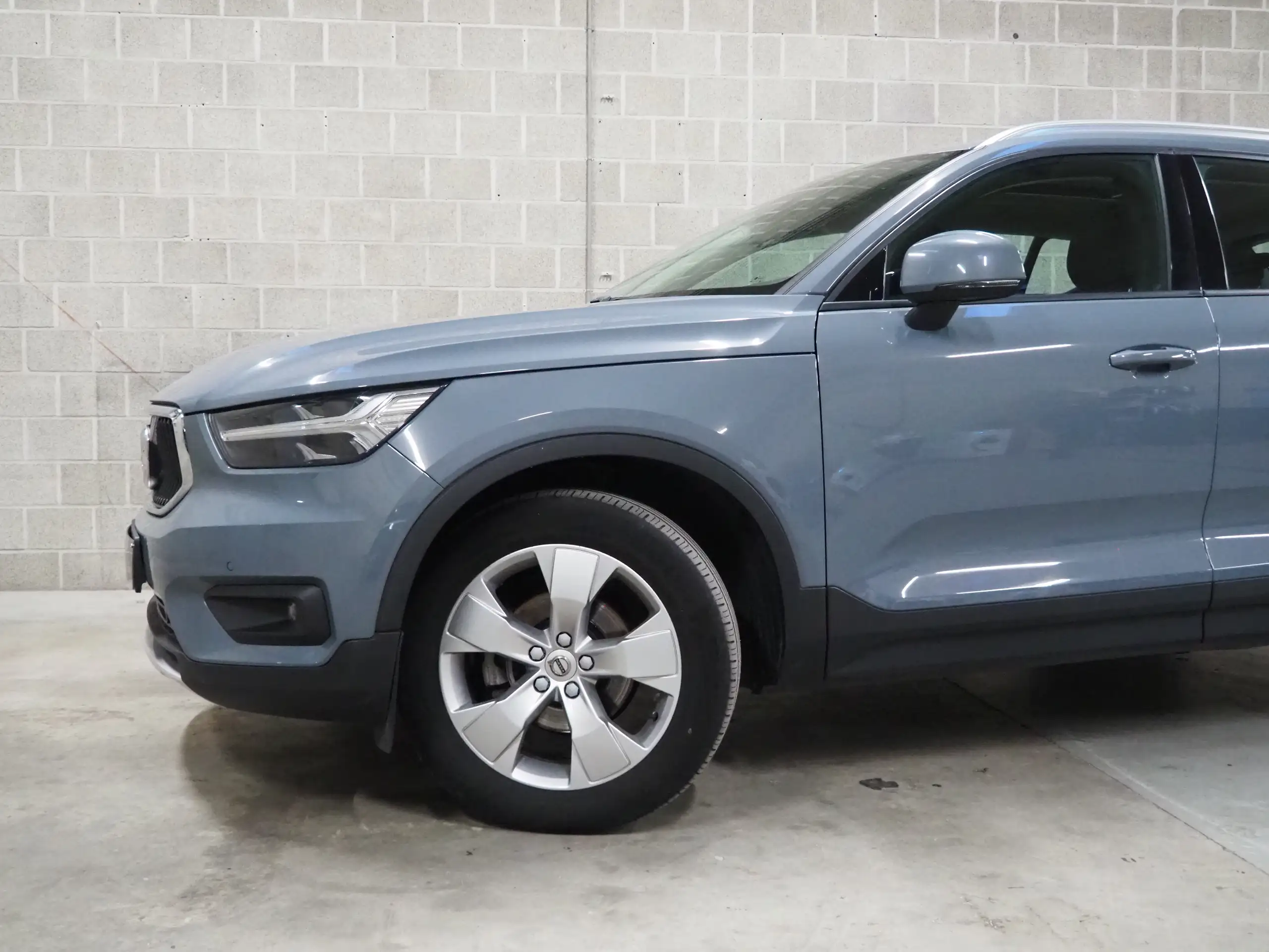 Volvo - XC40