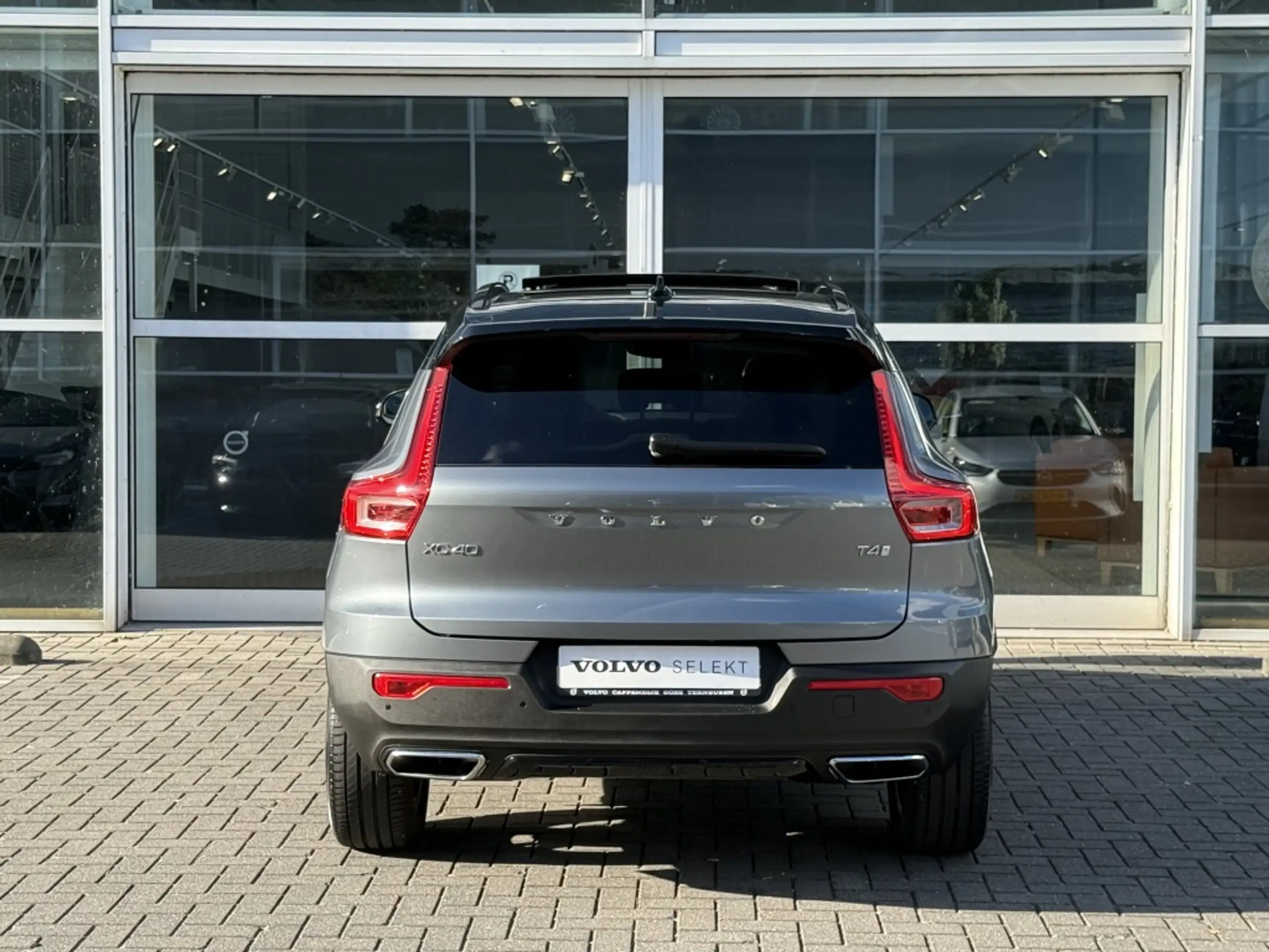 Volvo - XC40