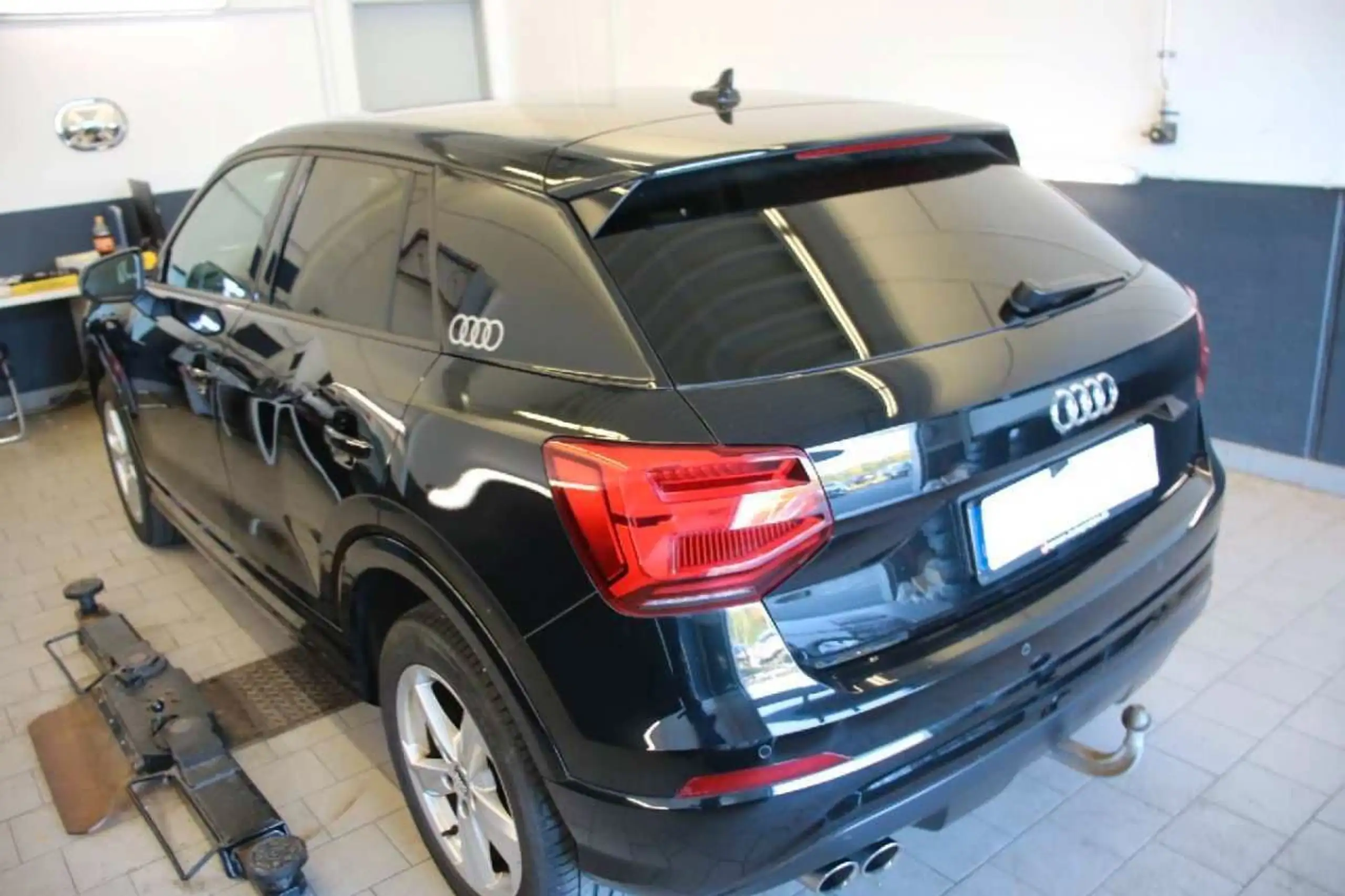 Audi - Q2