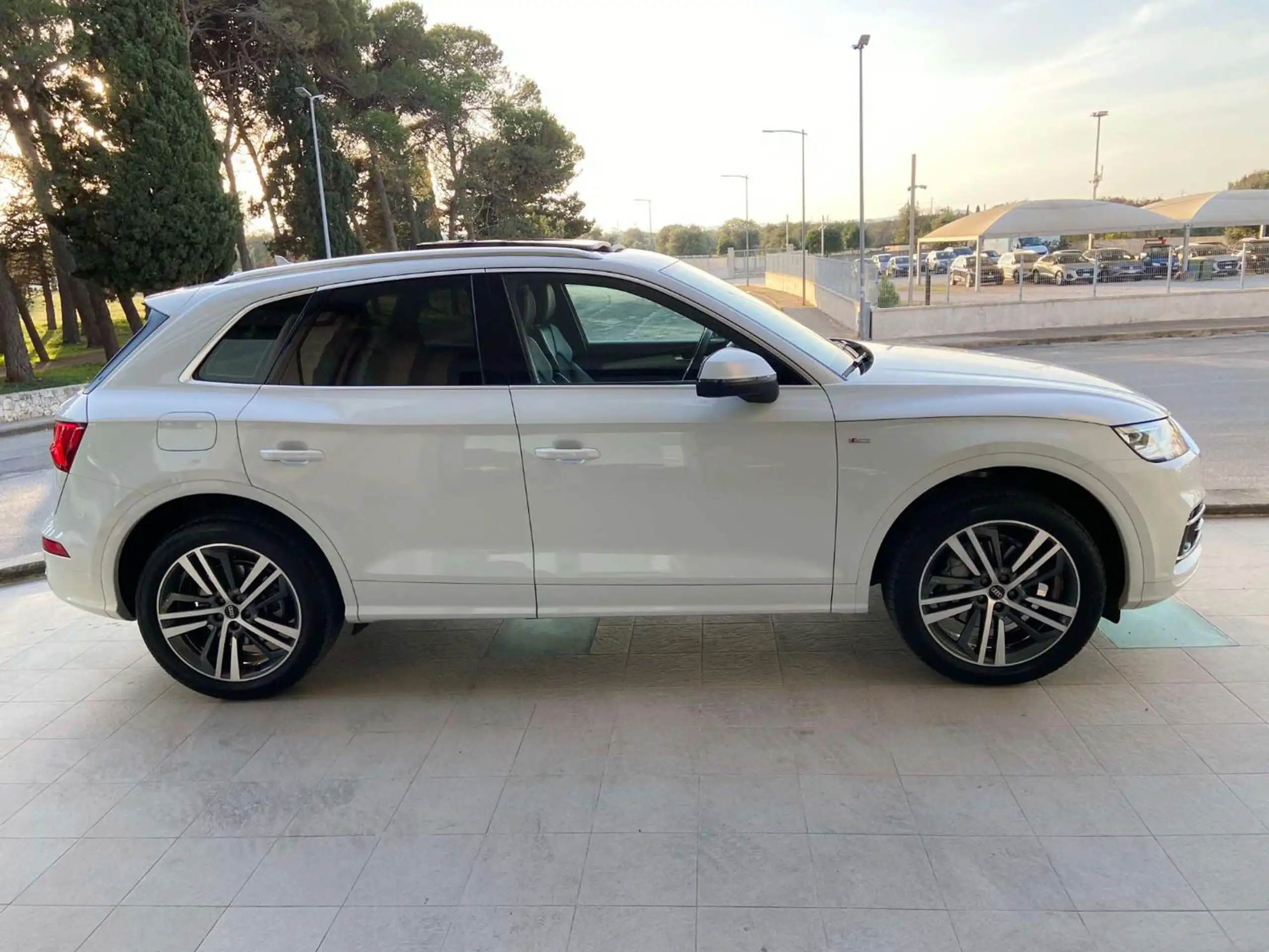 Audi - Q5