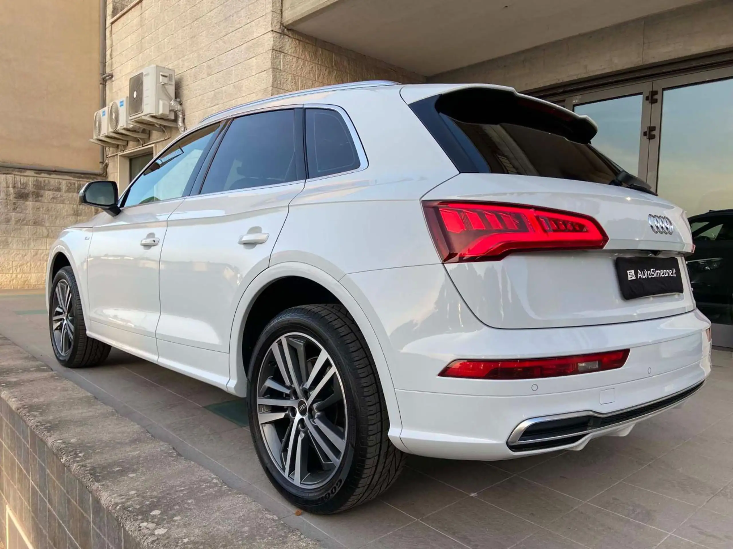 Audi - Q5