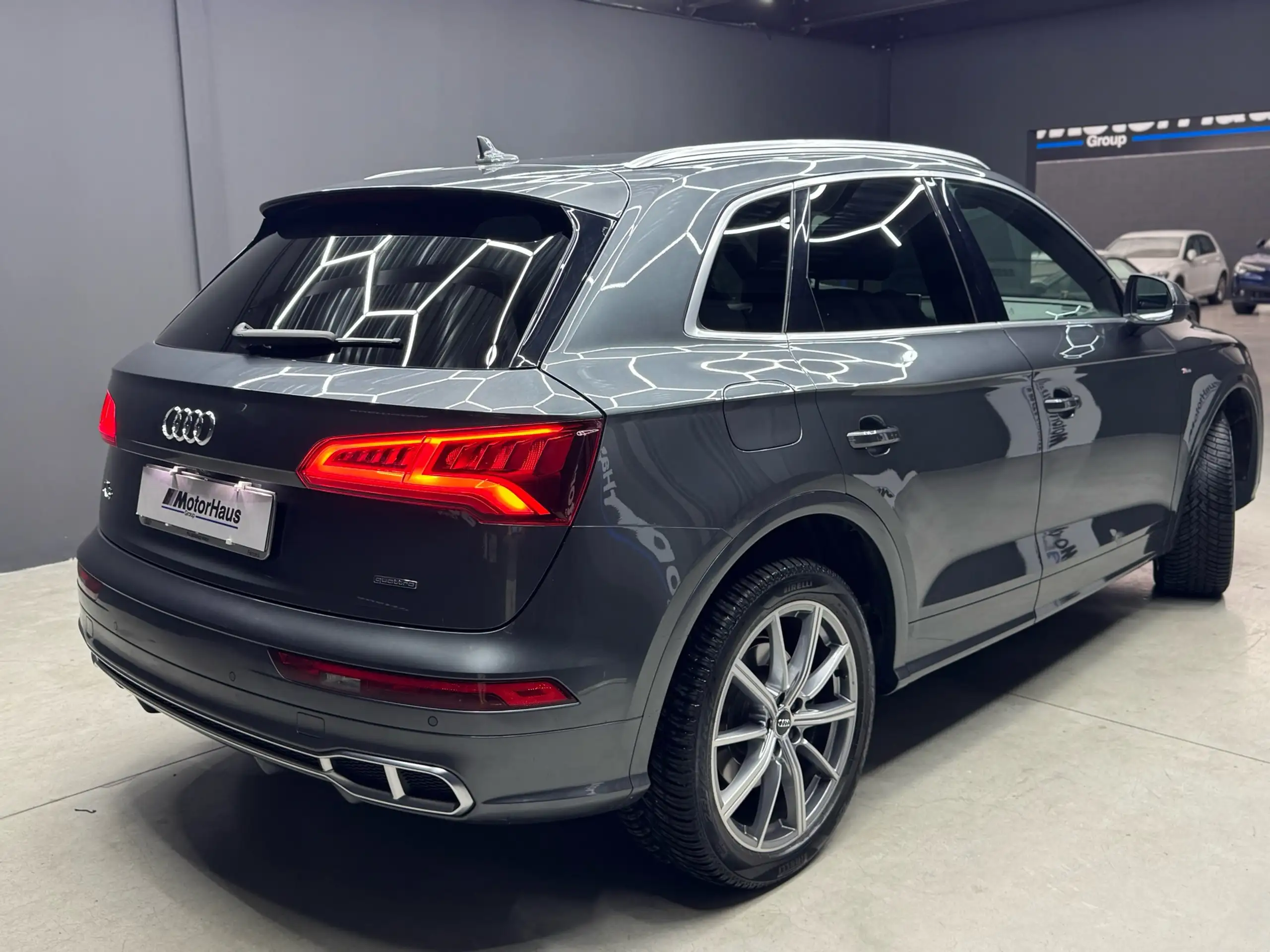 Audi - Q5