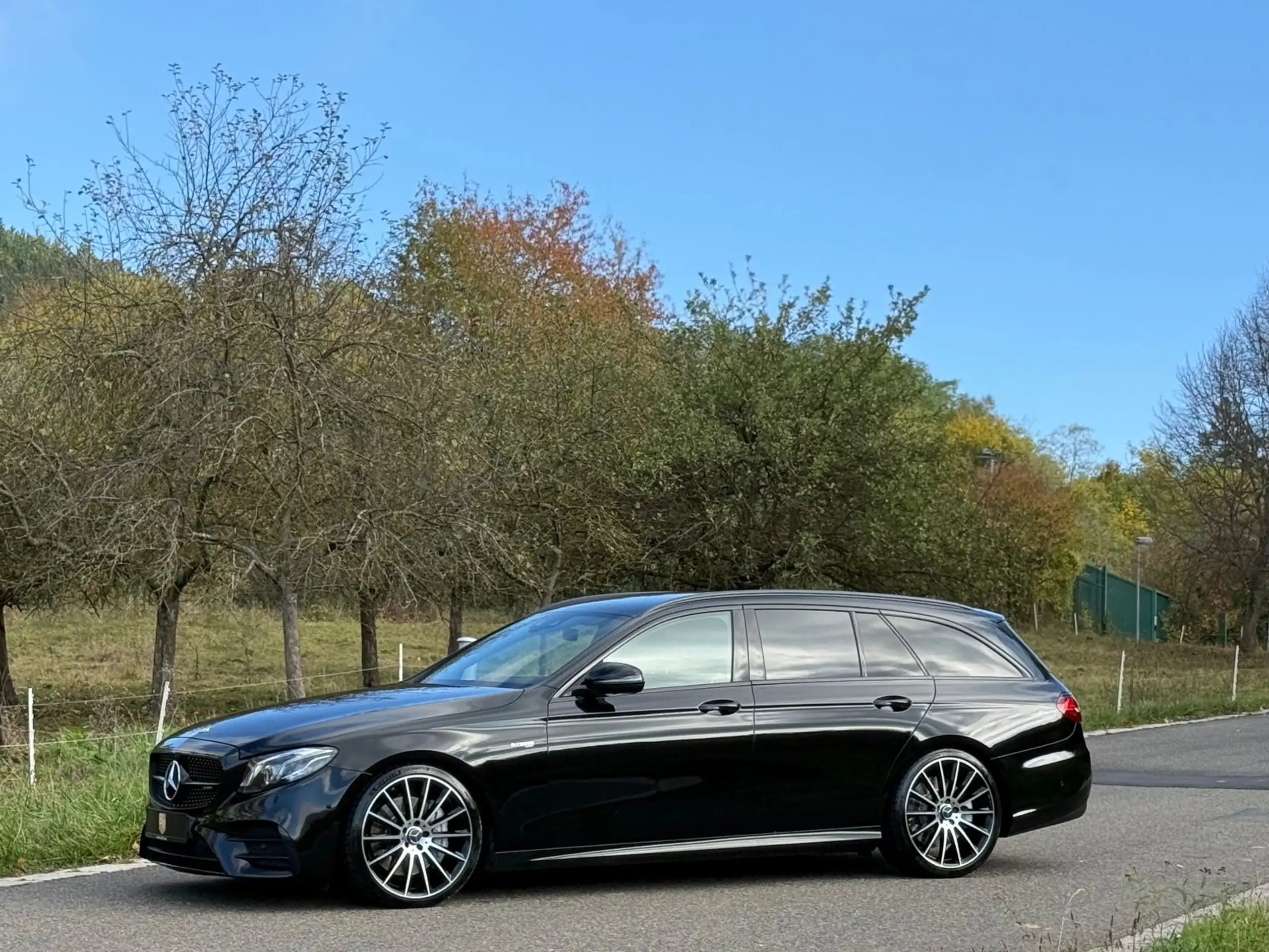 Mercedes-Benz - E 43 AMG