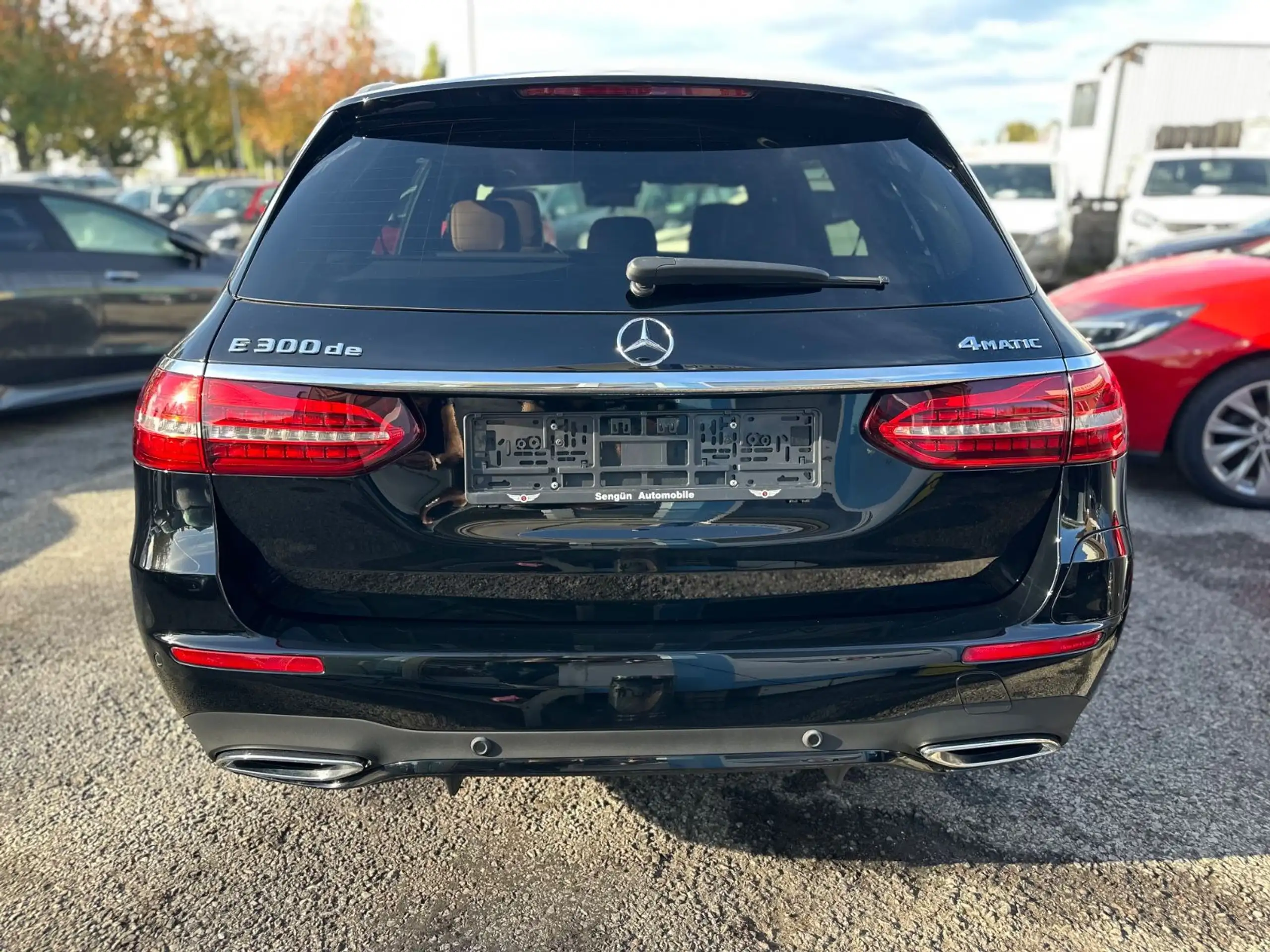 Mercedes-Benz - E 300