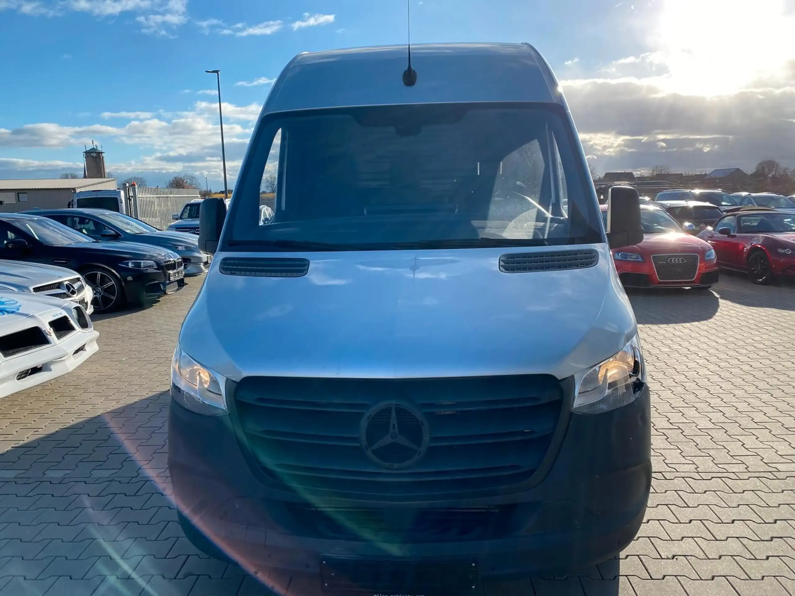 Mercedes-Benz - Sprinter