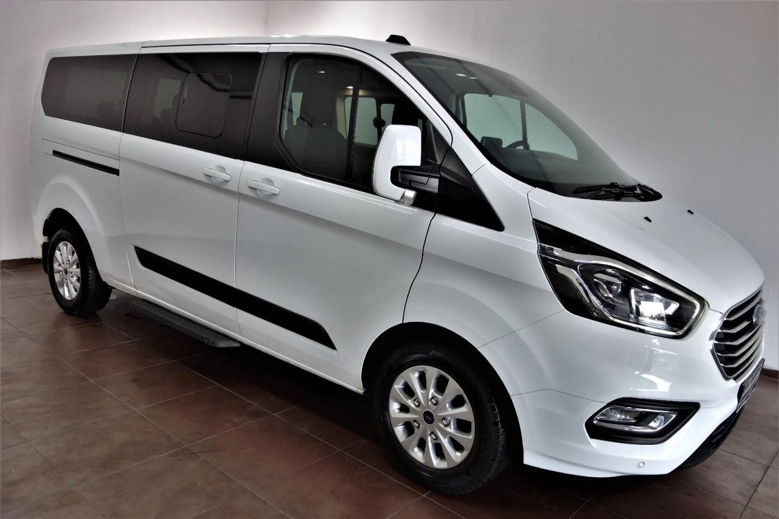 Ford - Transit Custom