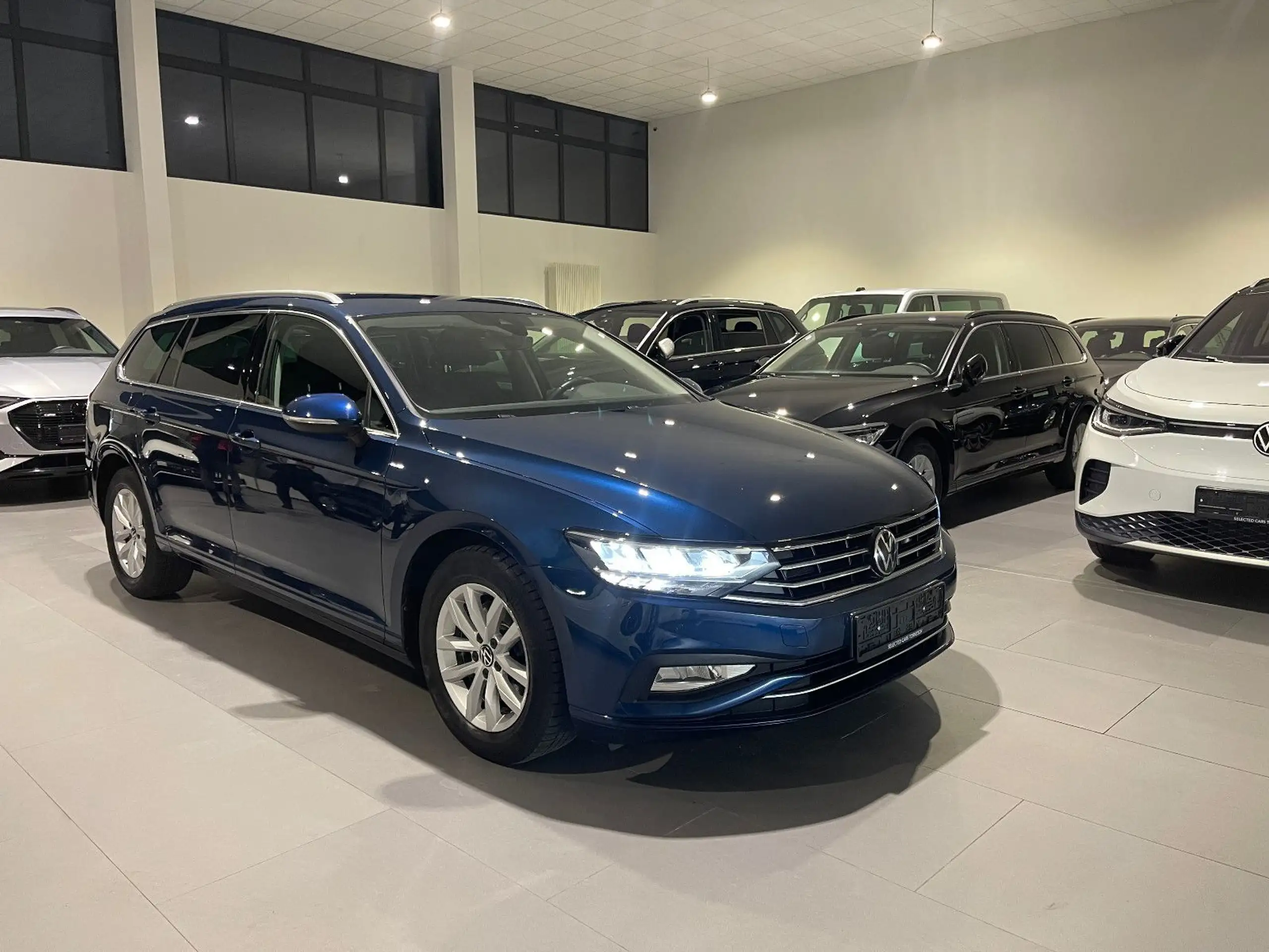 Volkswagen - Passat Variant