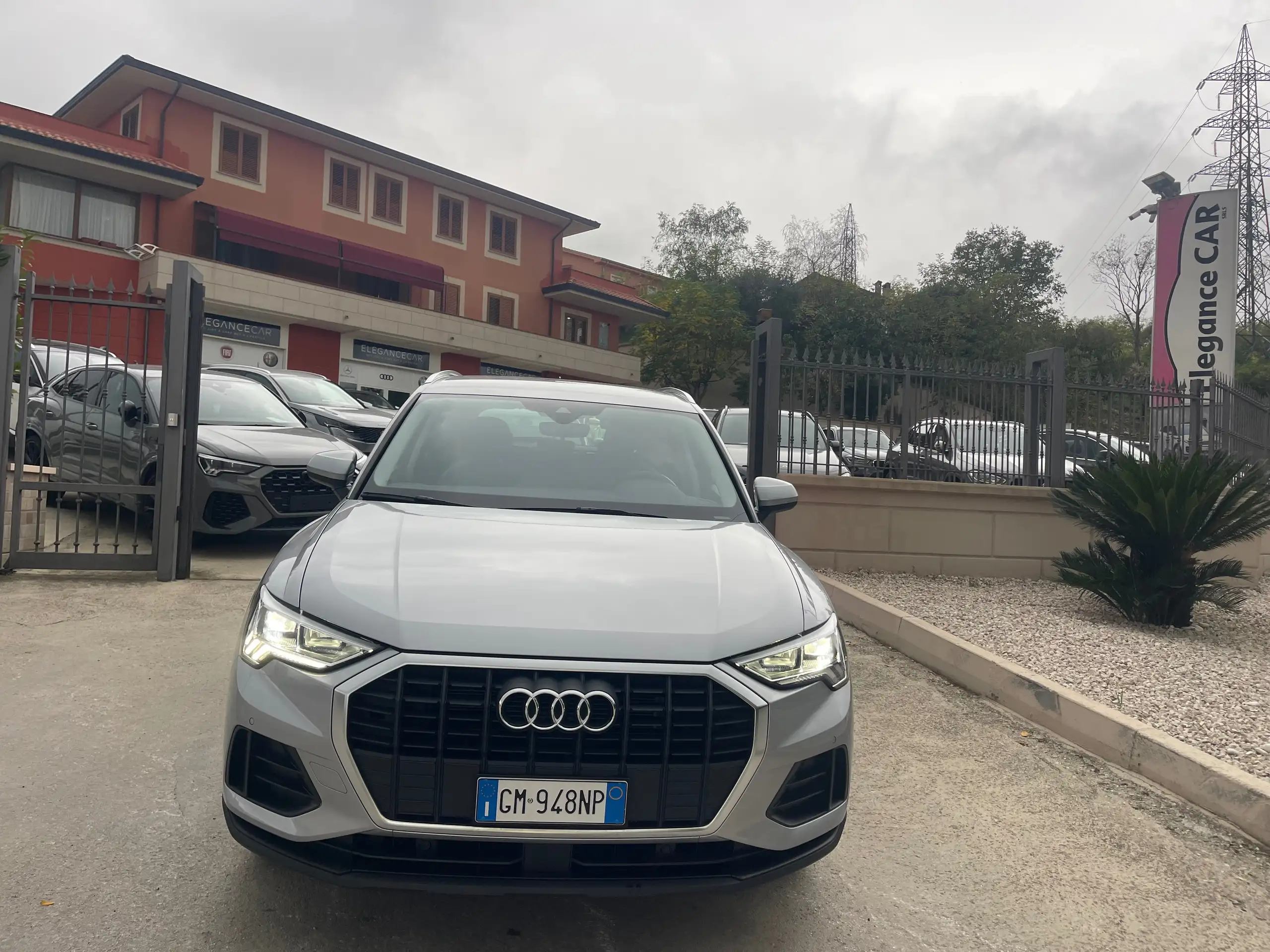 Audi - Q3