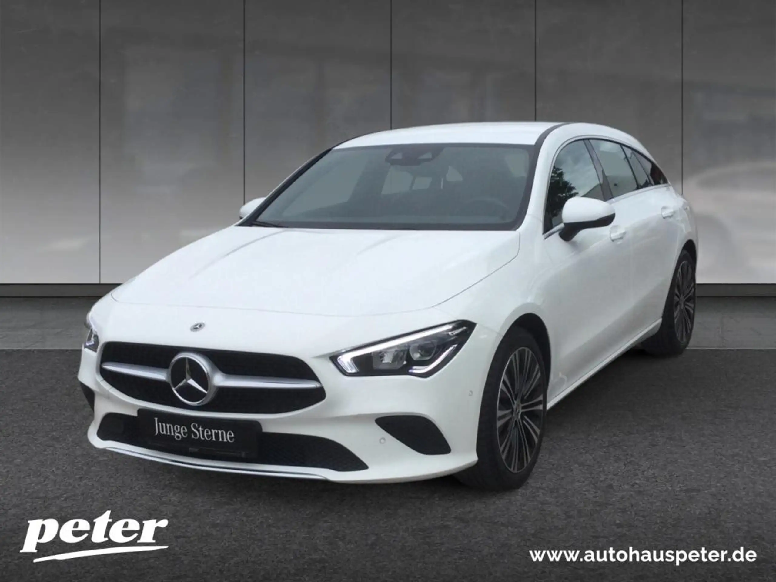 Mercedes-Benz CLA 180 2023