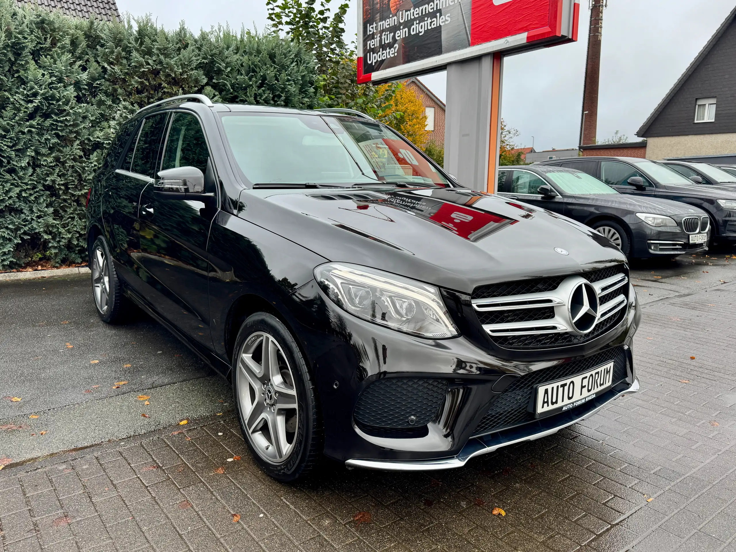 Mercedes-Benz - GLE 350