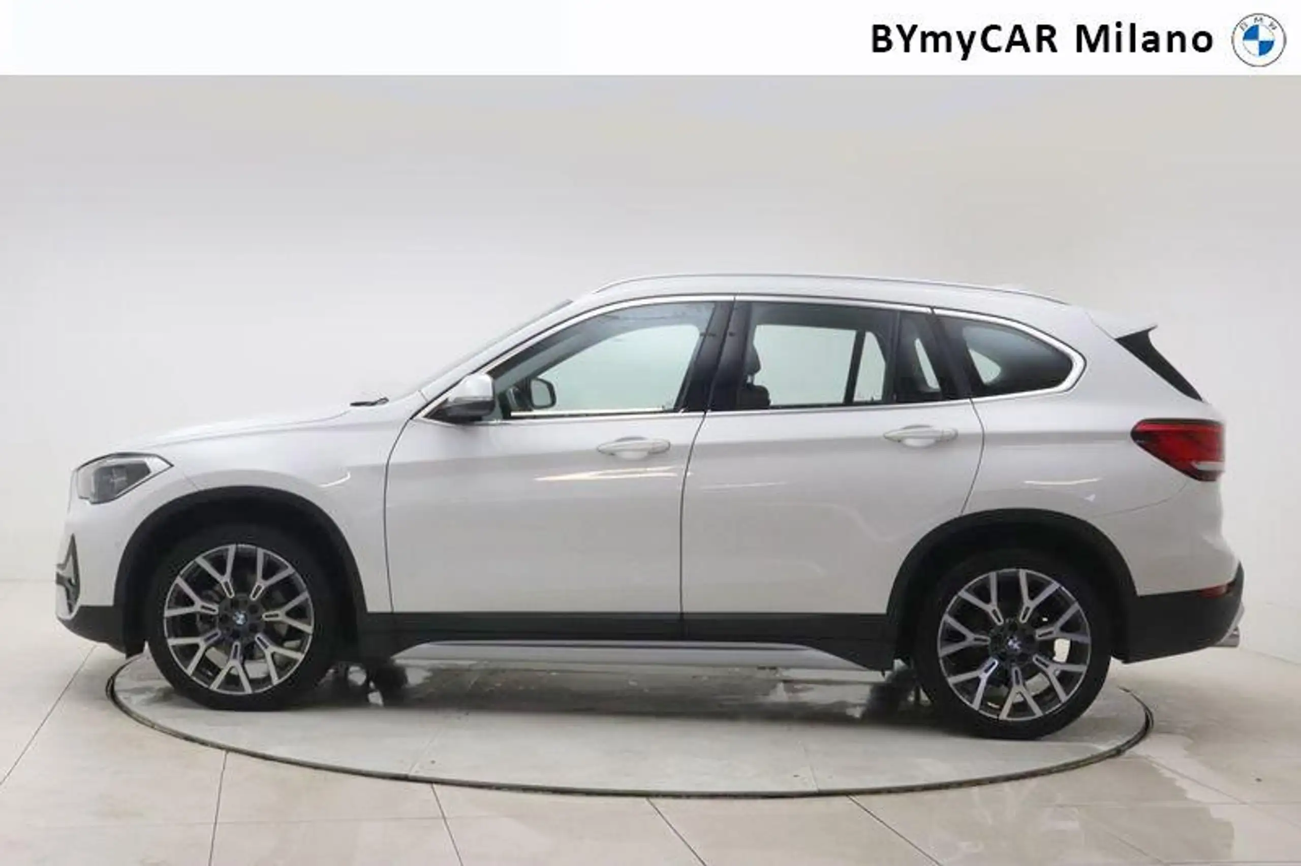 BMW - X1