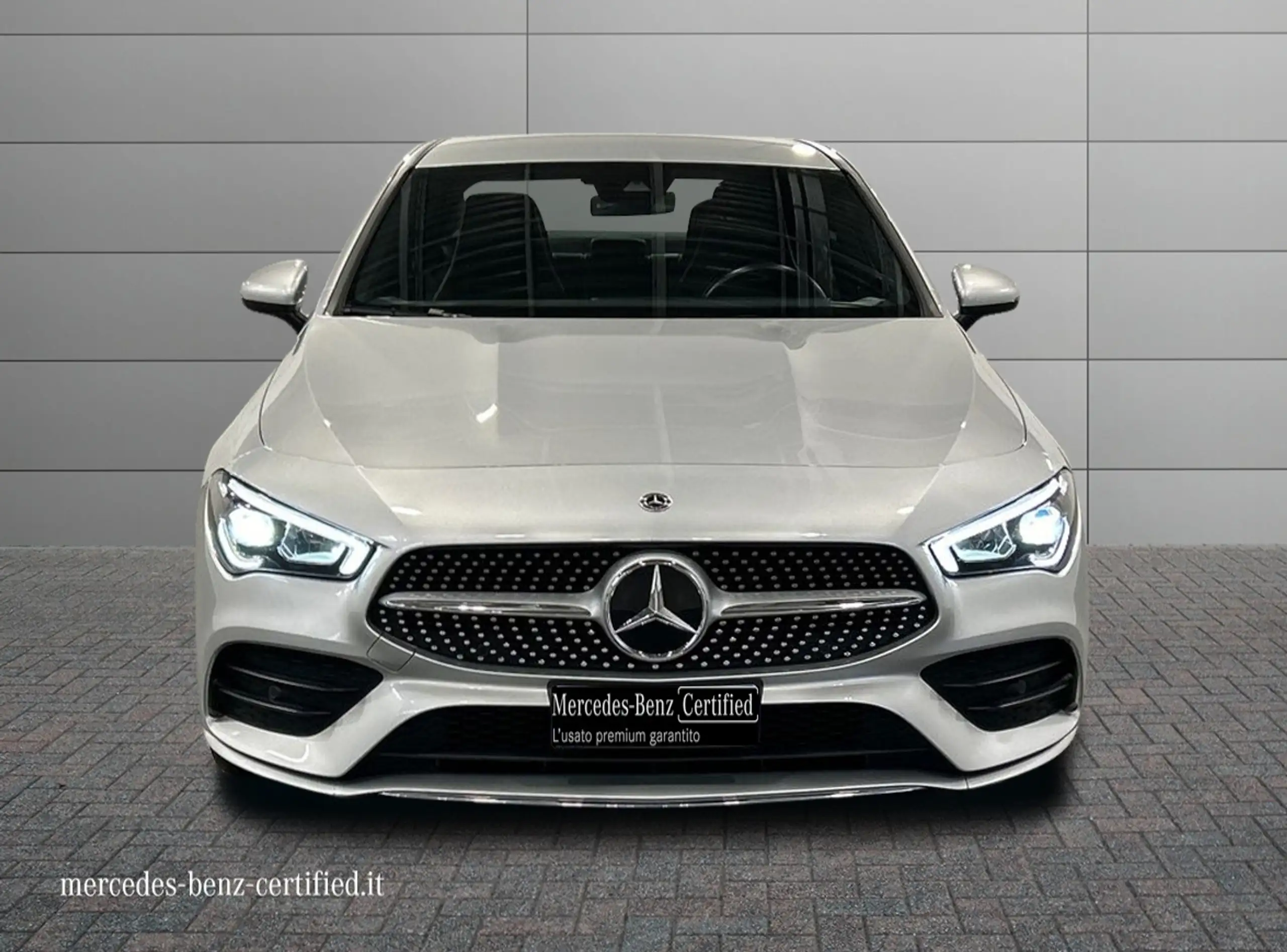 Mercedes-Benz - CLA 180