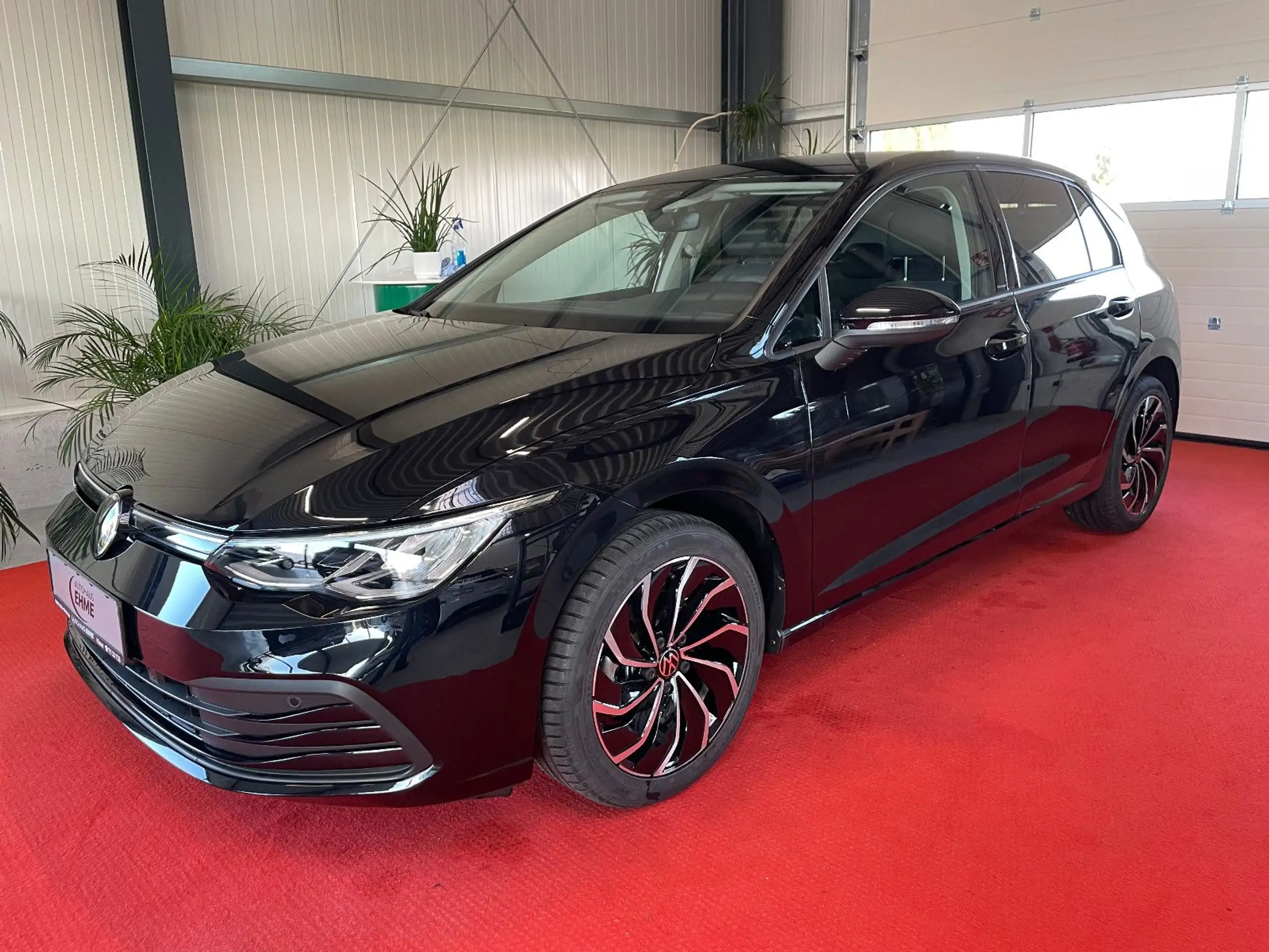 Volkswagen - Golf