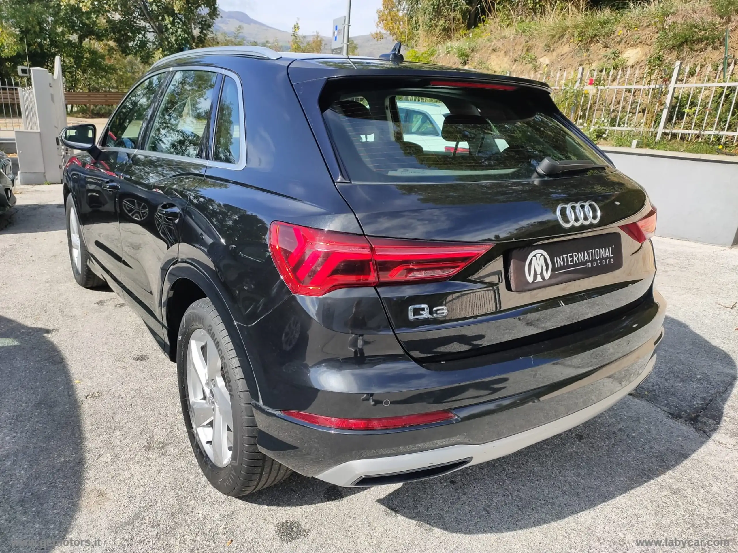 Audi - Q3