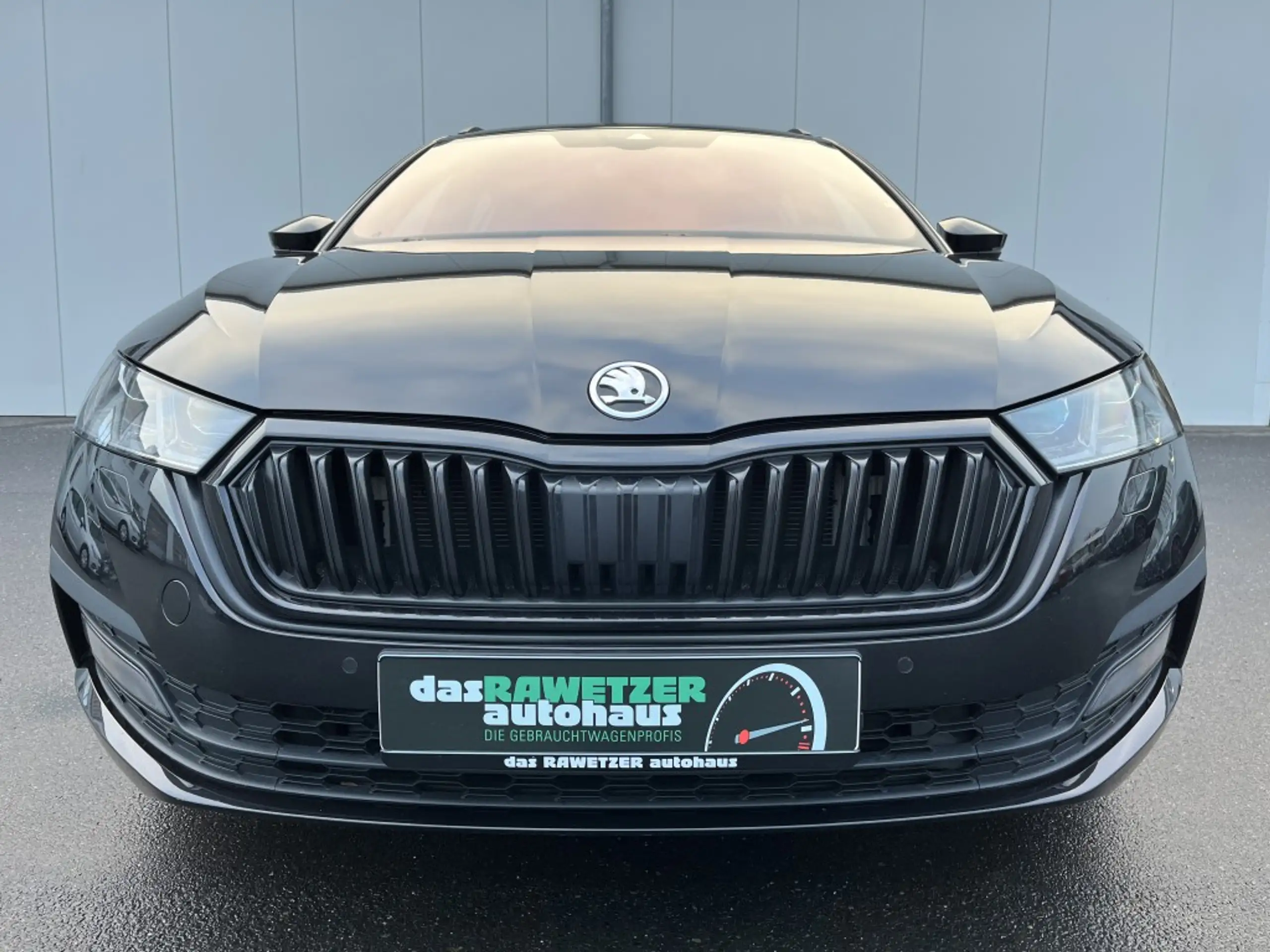 Skoda - Octavia