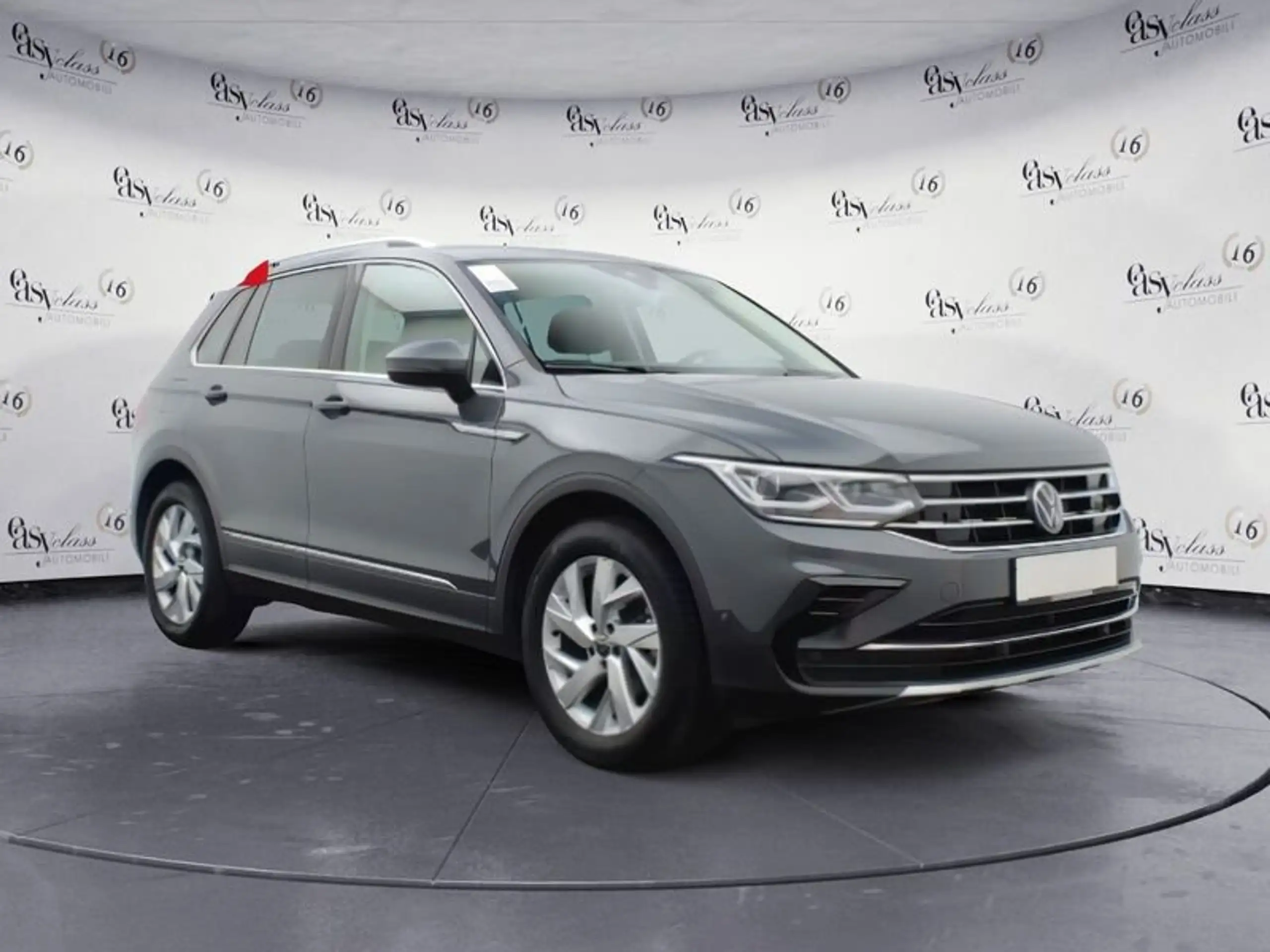 Volkswagen - Tiguan