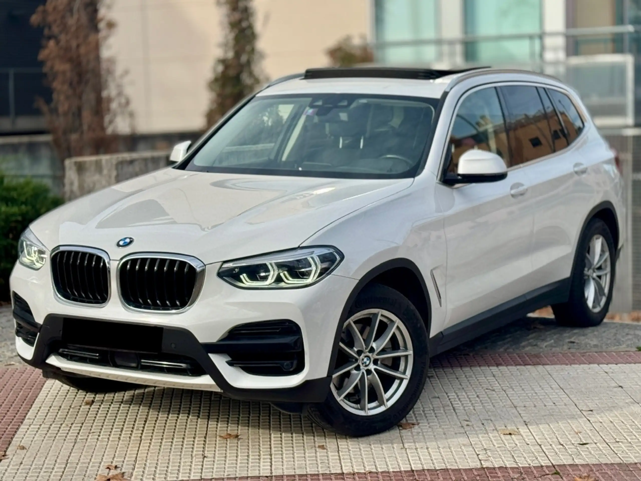 BMW - X3