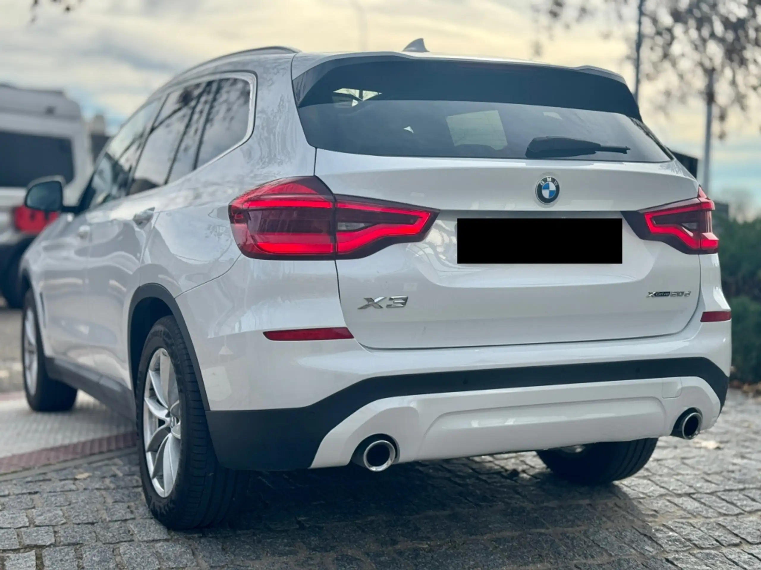 BMW - X3