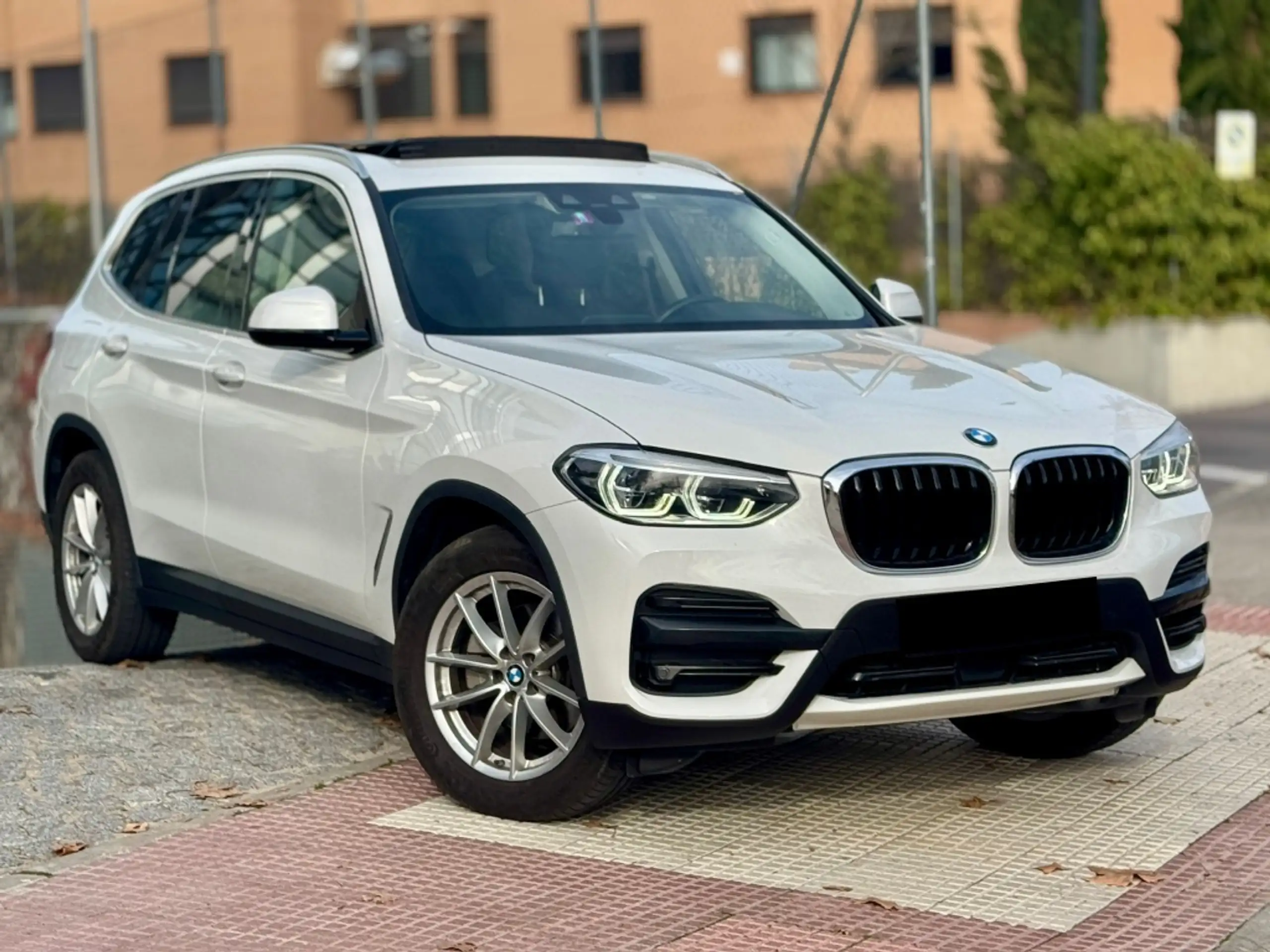 BMW - X3