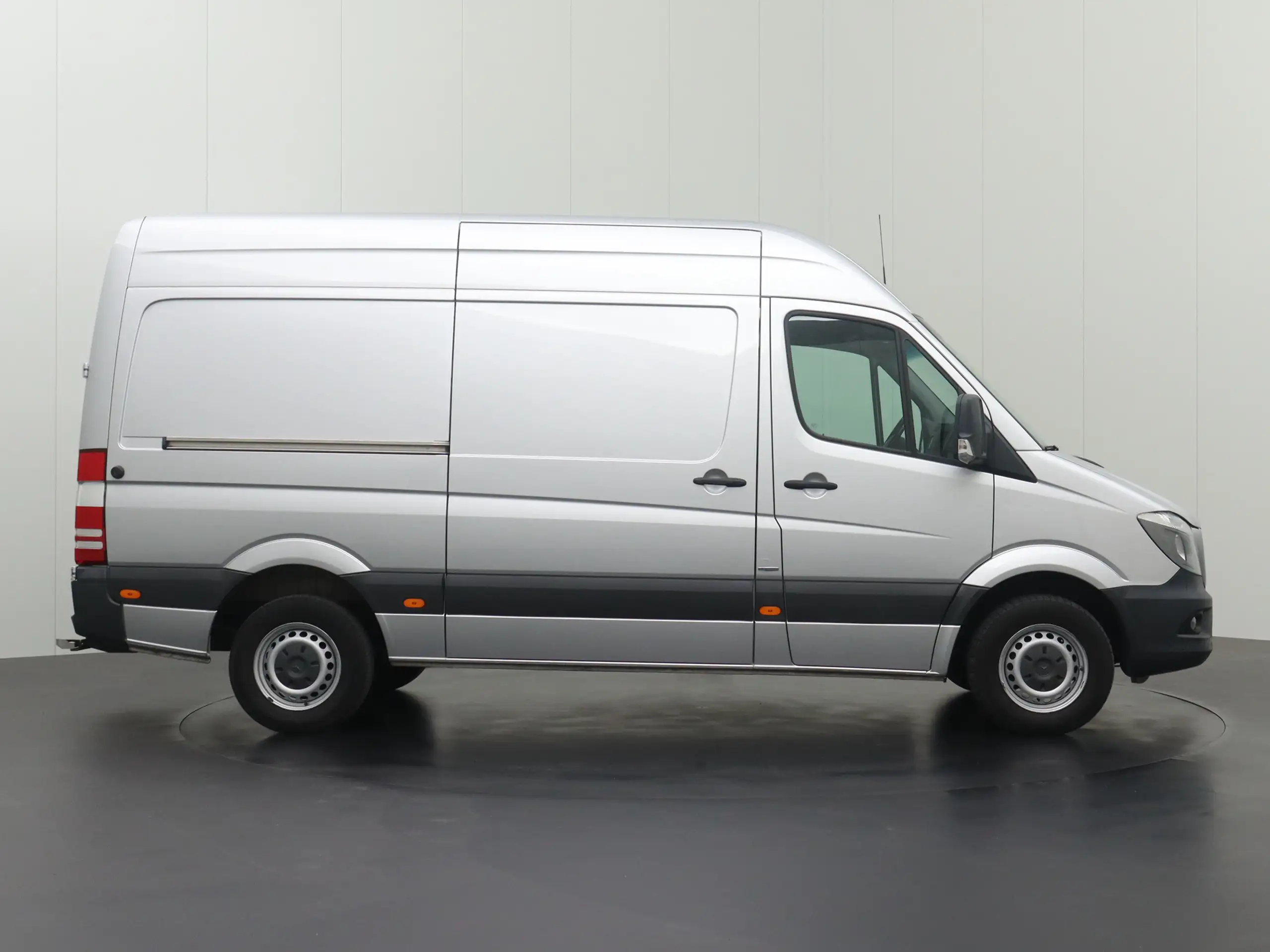 Mercedes-Benz - Sprinter