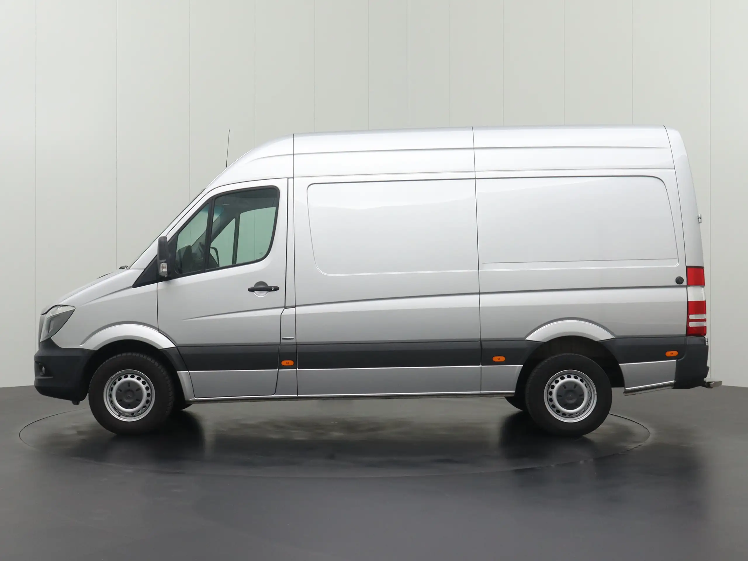 Mercedes-Benz - Sprinter