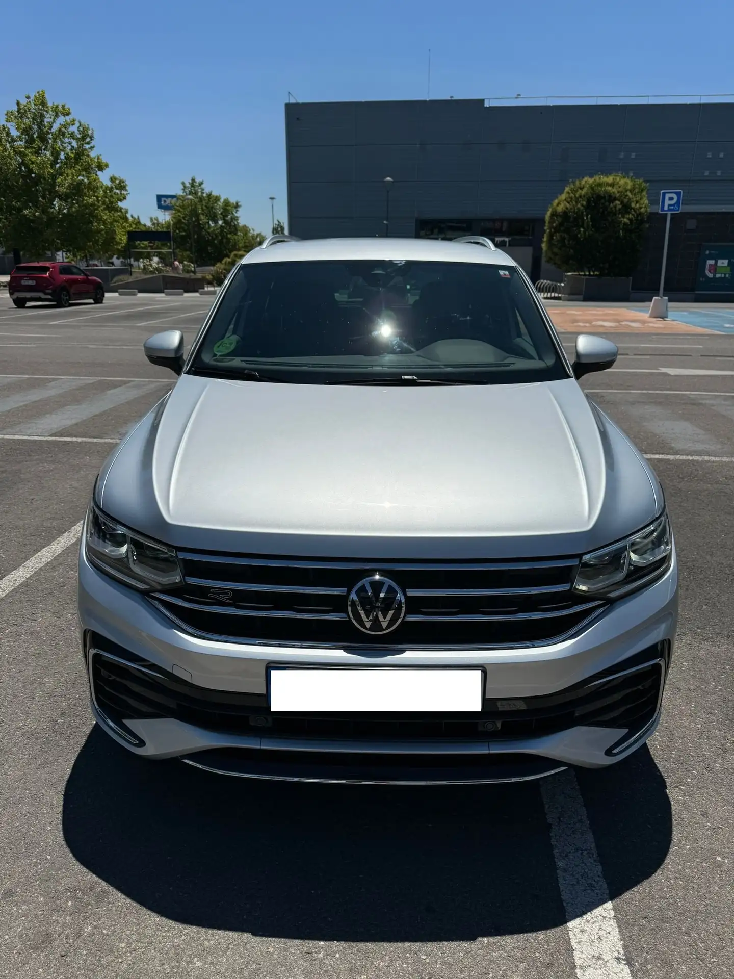 Volkswagen - Tiguan