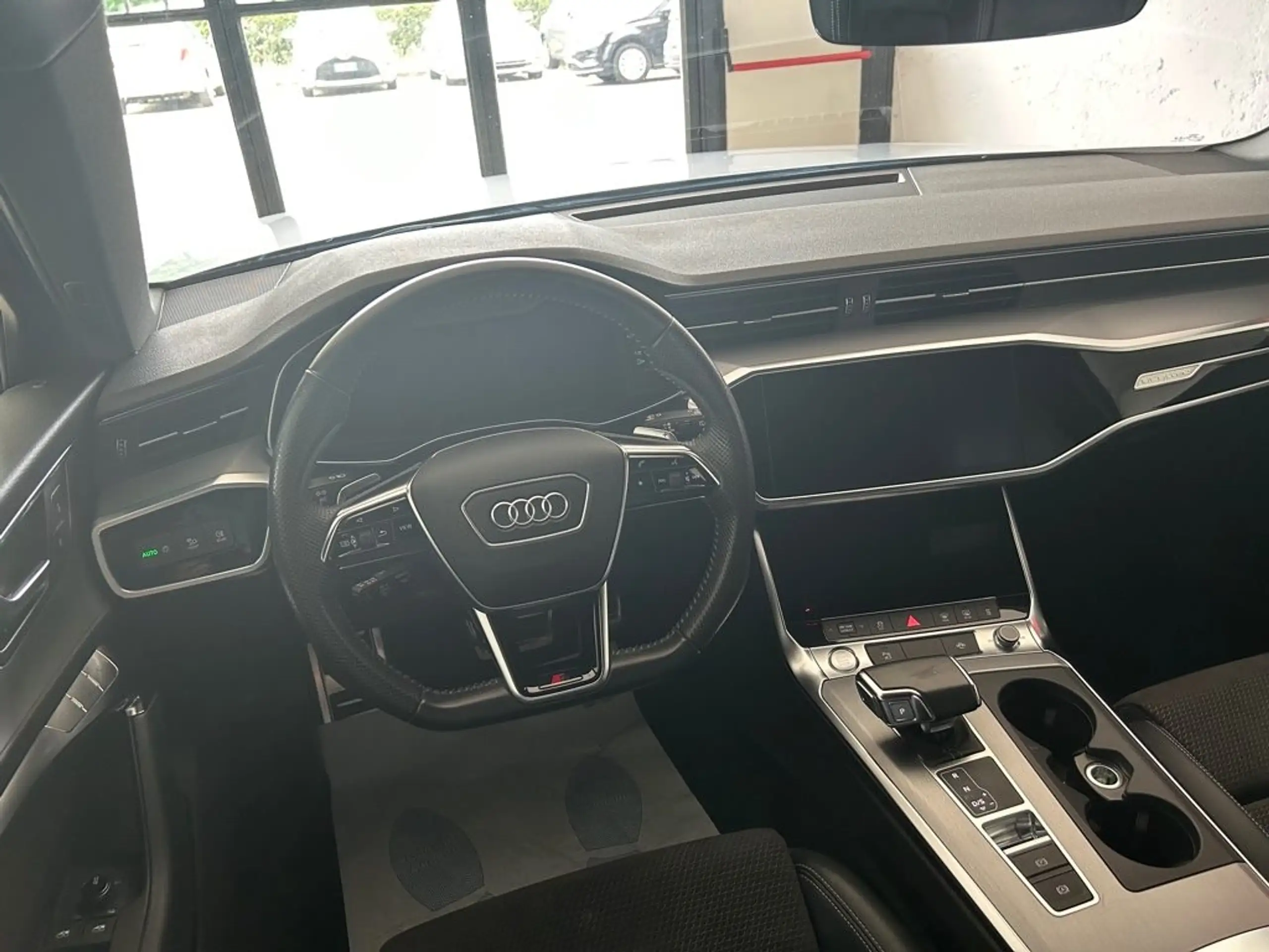 Audi - A6