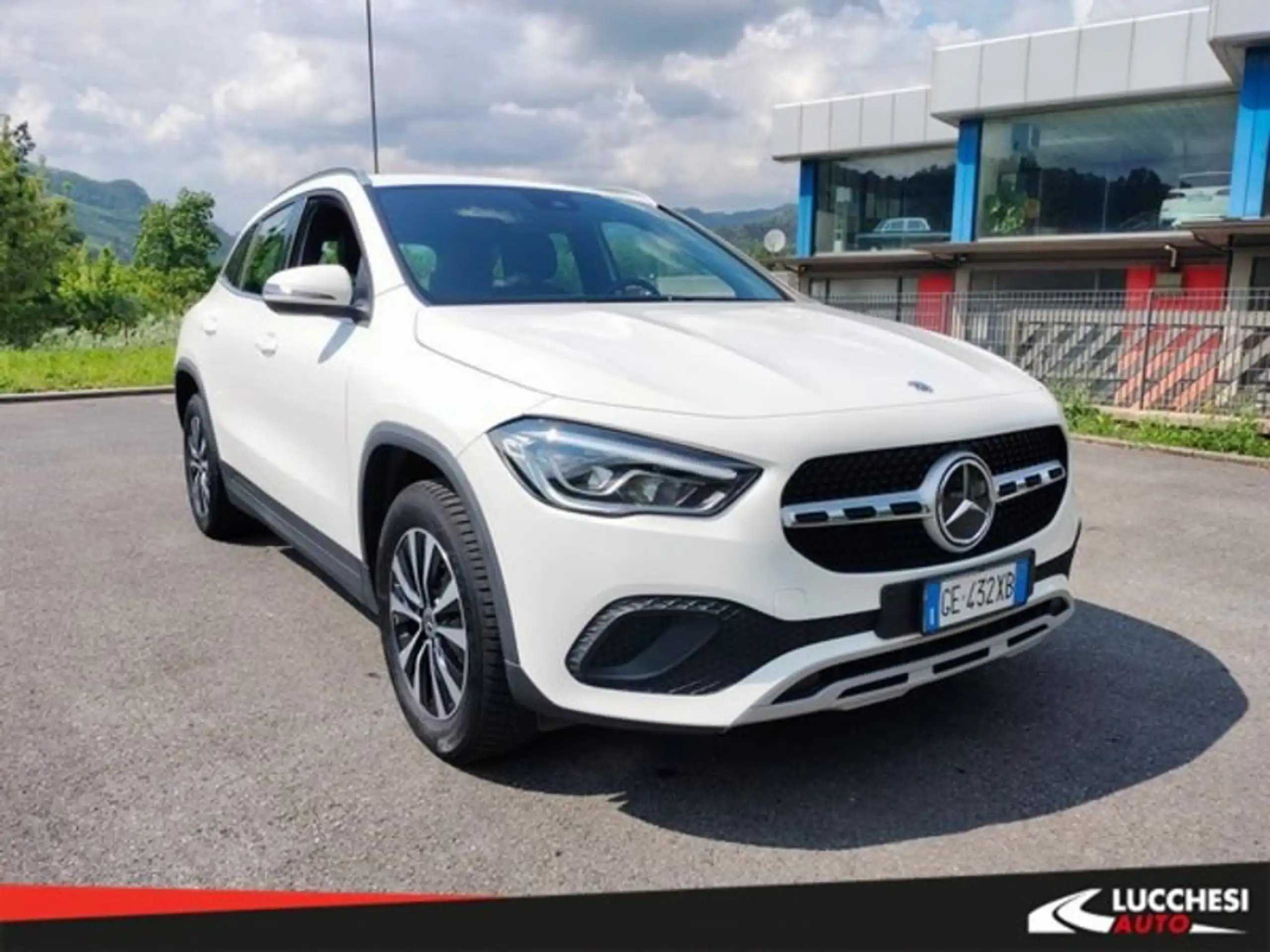 Mercedes-Benz - GLA 220