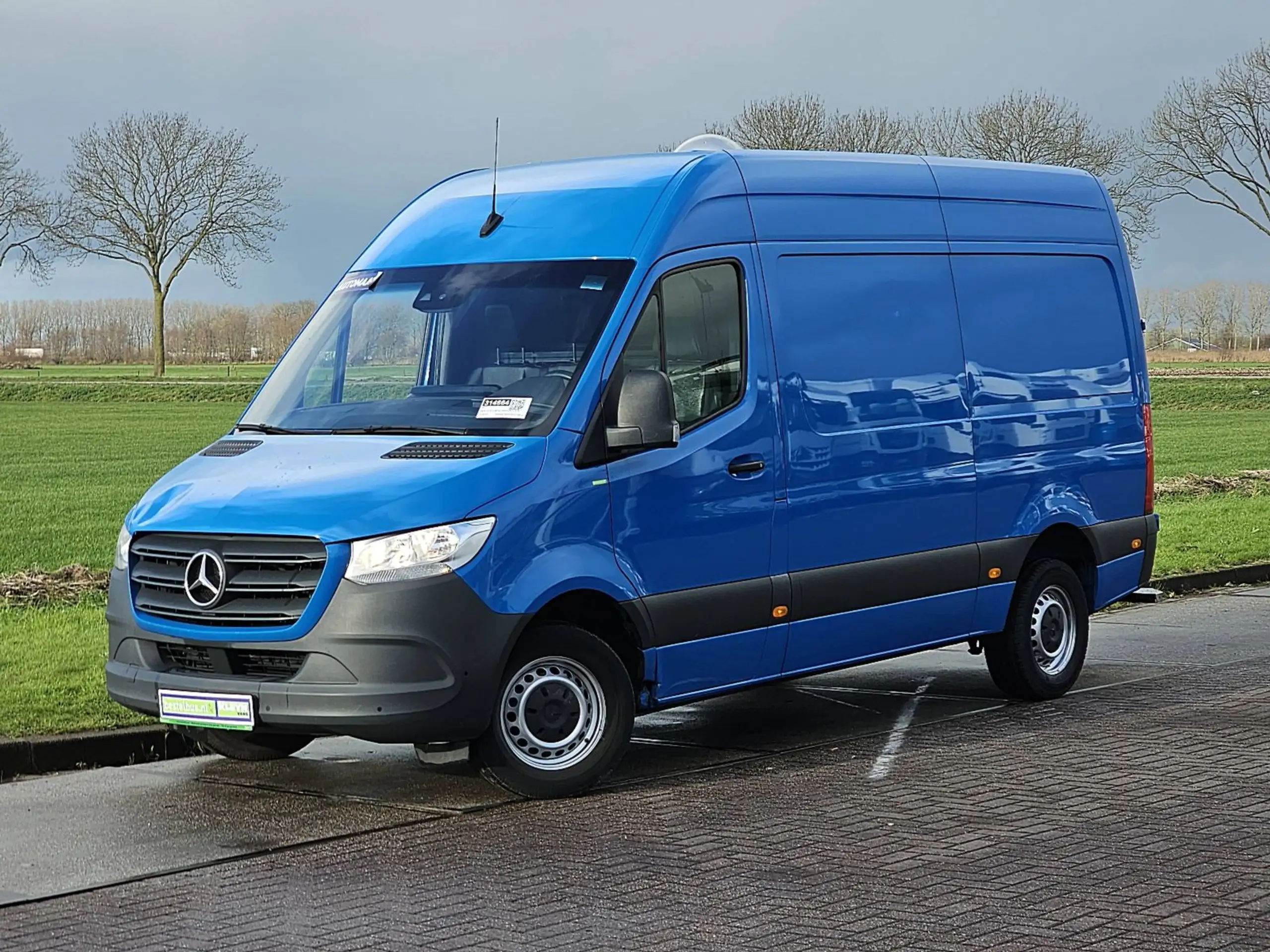 Mercedes-Benz - Sprinter