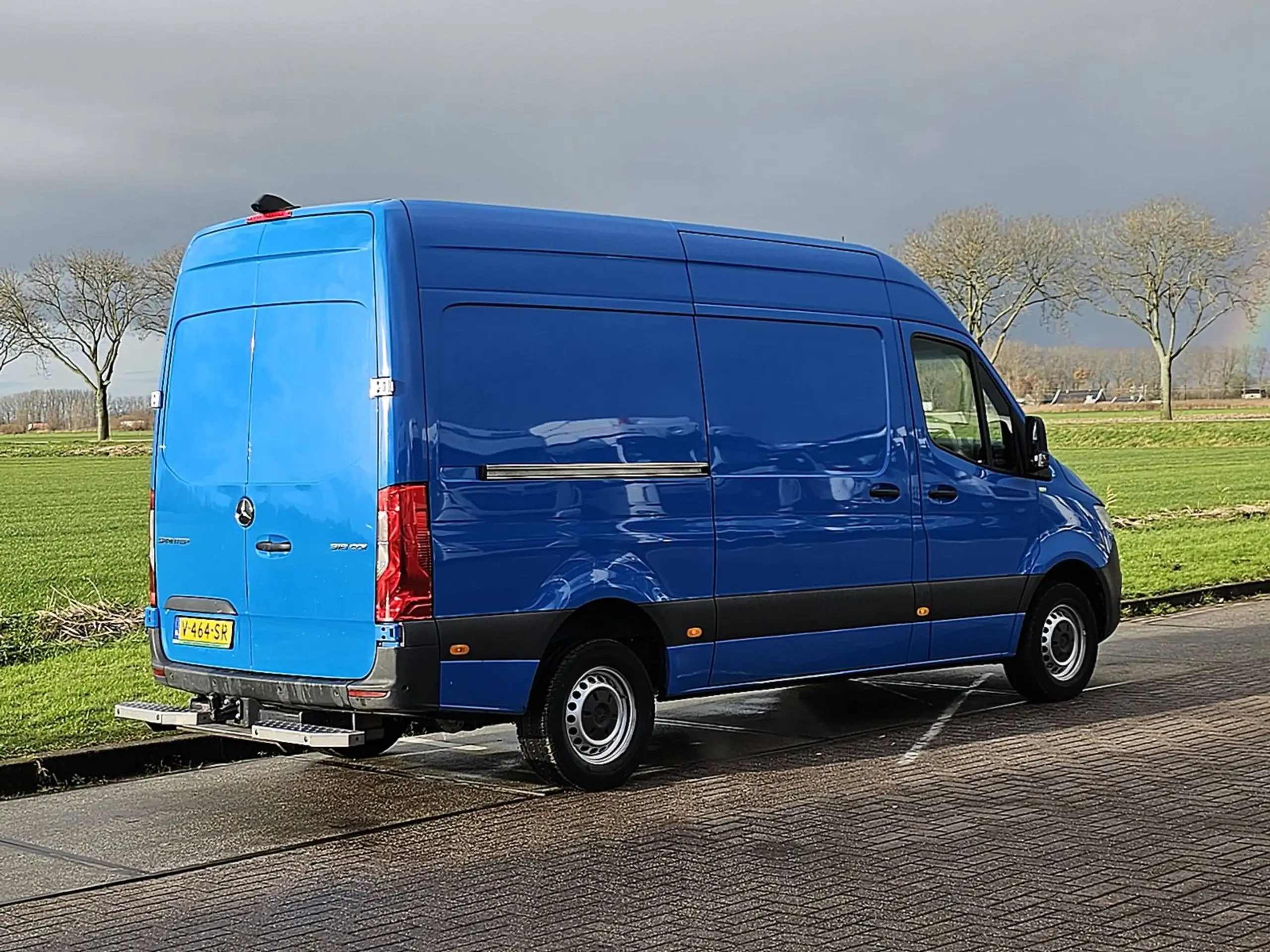 Mercedes-Benz - Sprinter