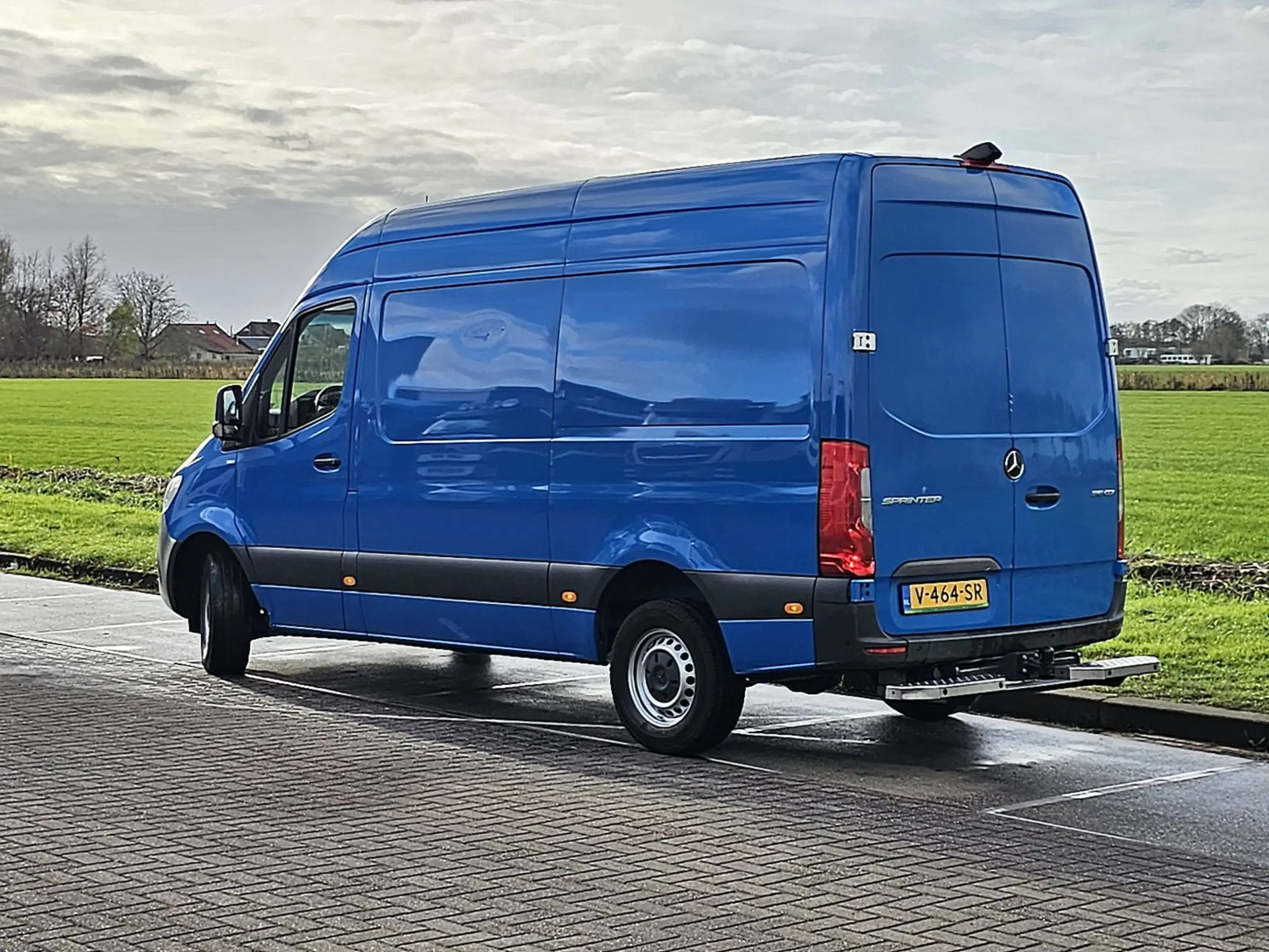 Mercedes-Benz - Sprinter