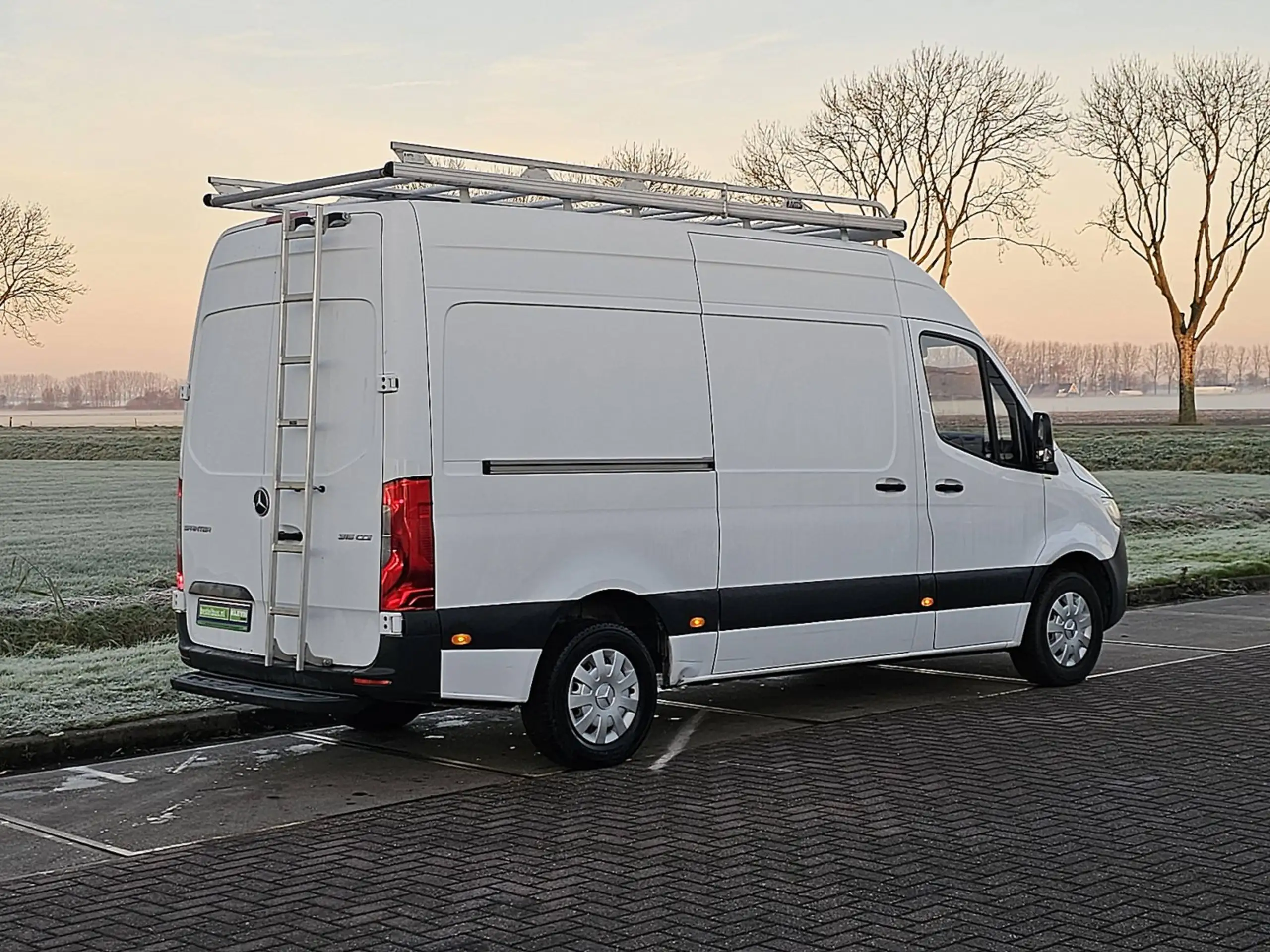 Mercedes-Benz - Sprinter