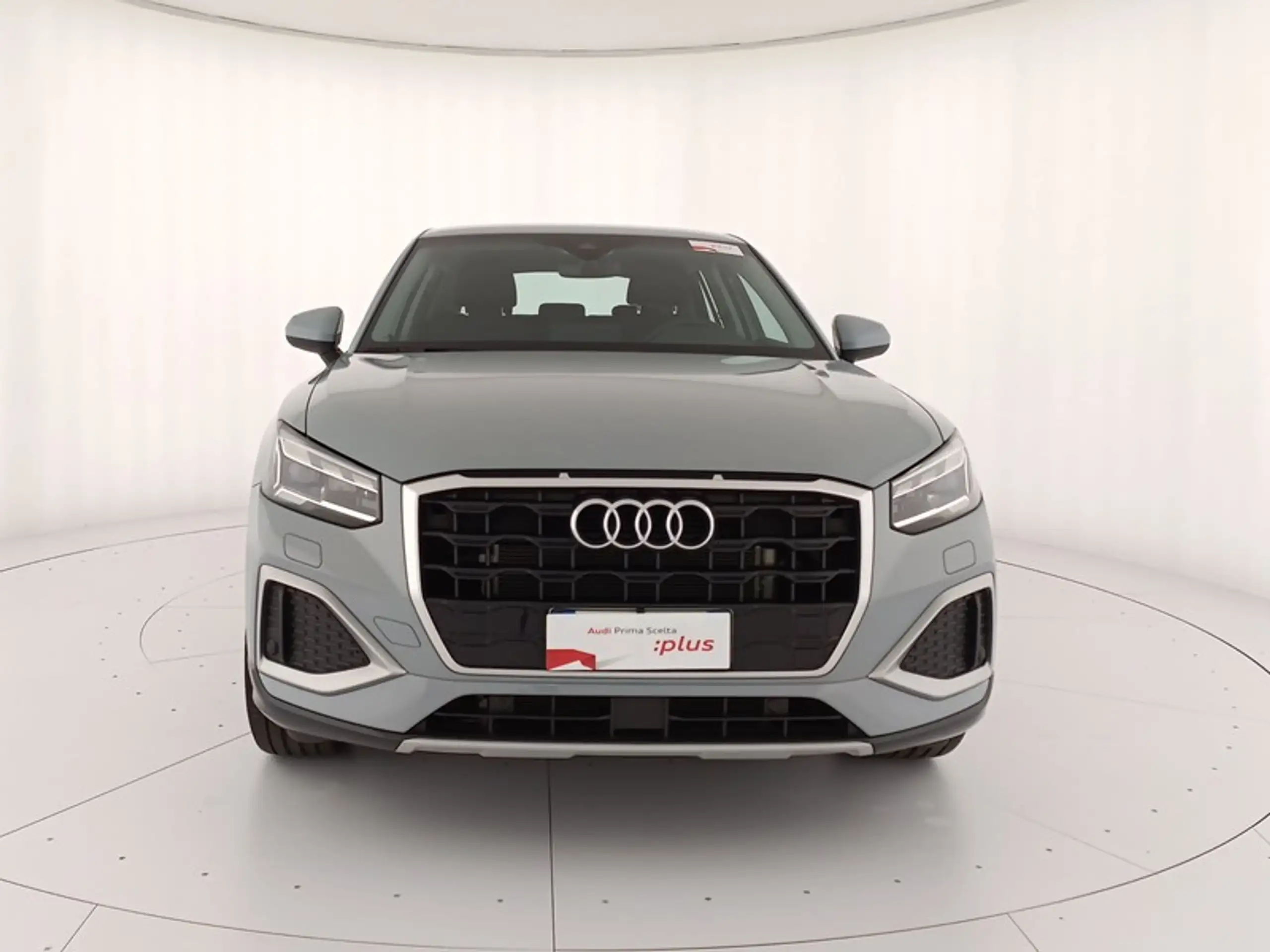 Audi - Q2