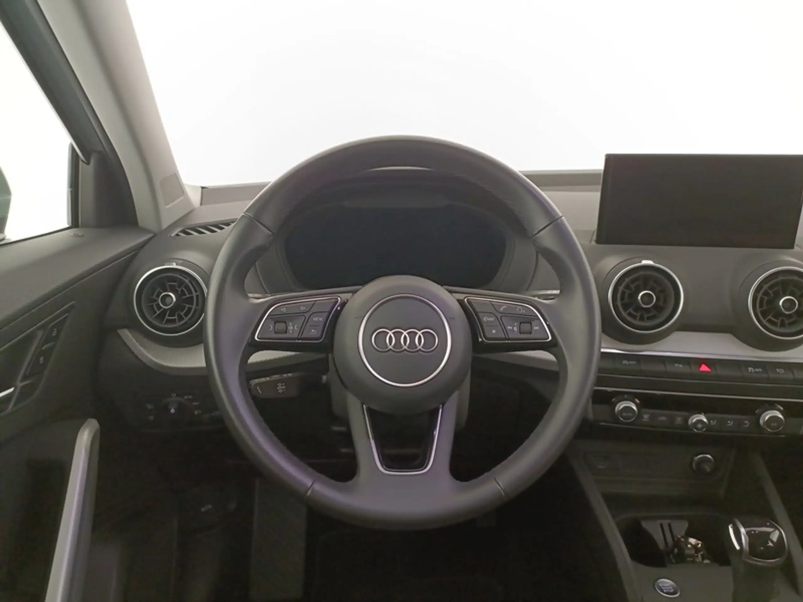 Audi - Q2