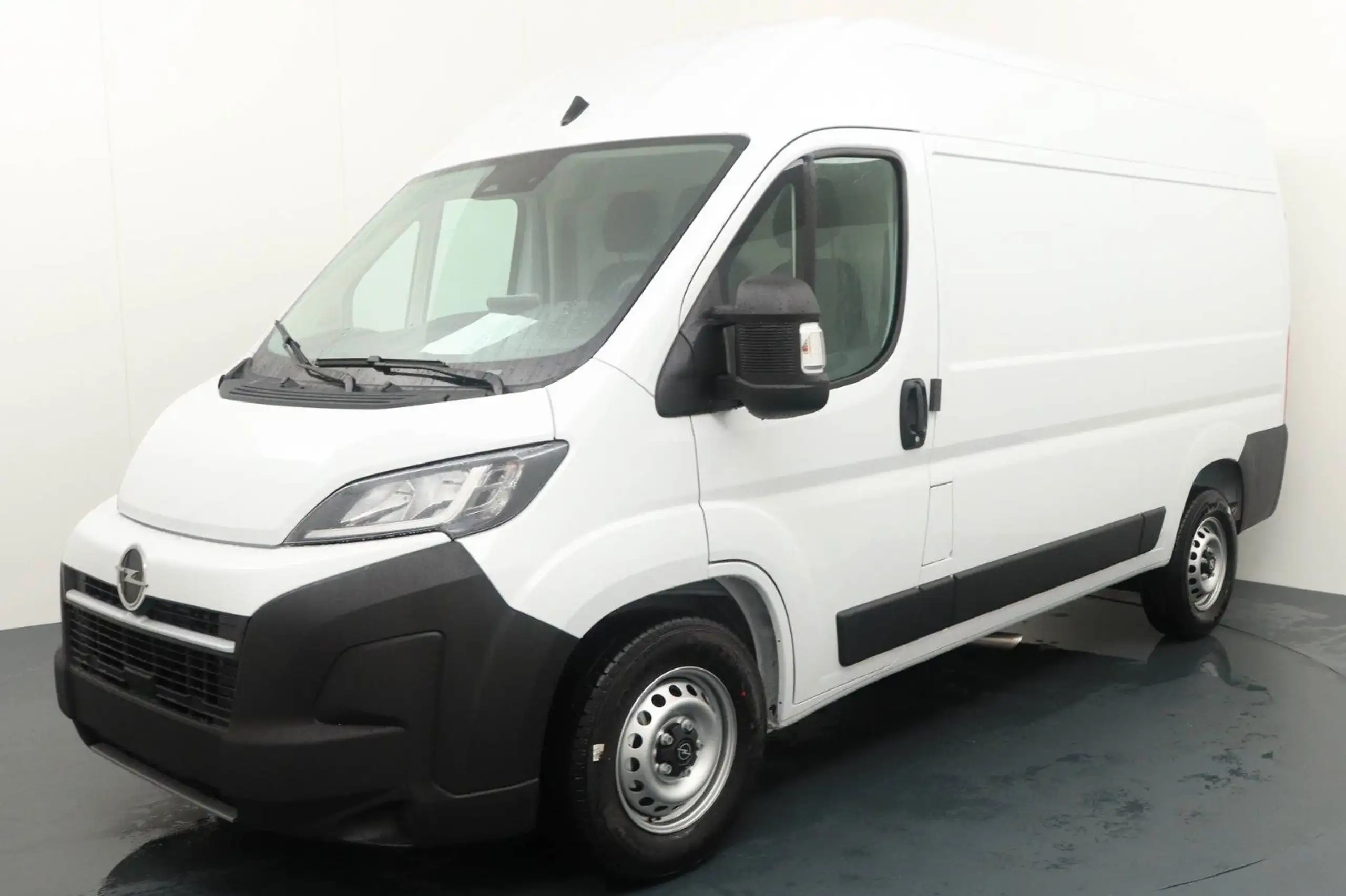 Opel Movano 2024