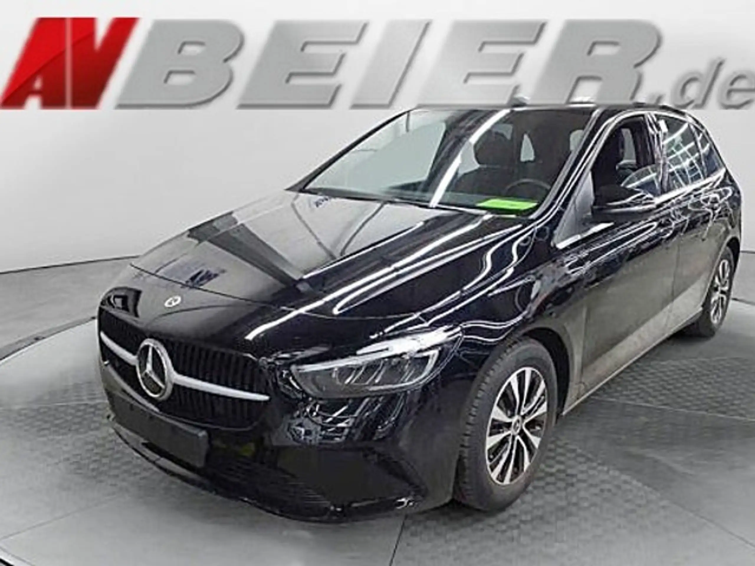 Mercedes-Benz B 180 2023