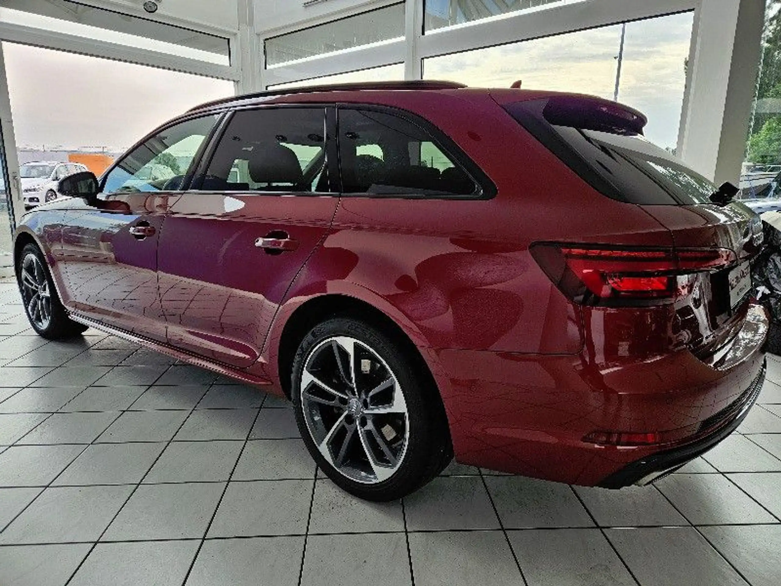 Audi - A4