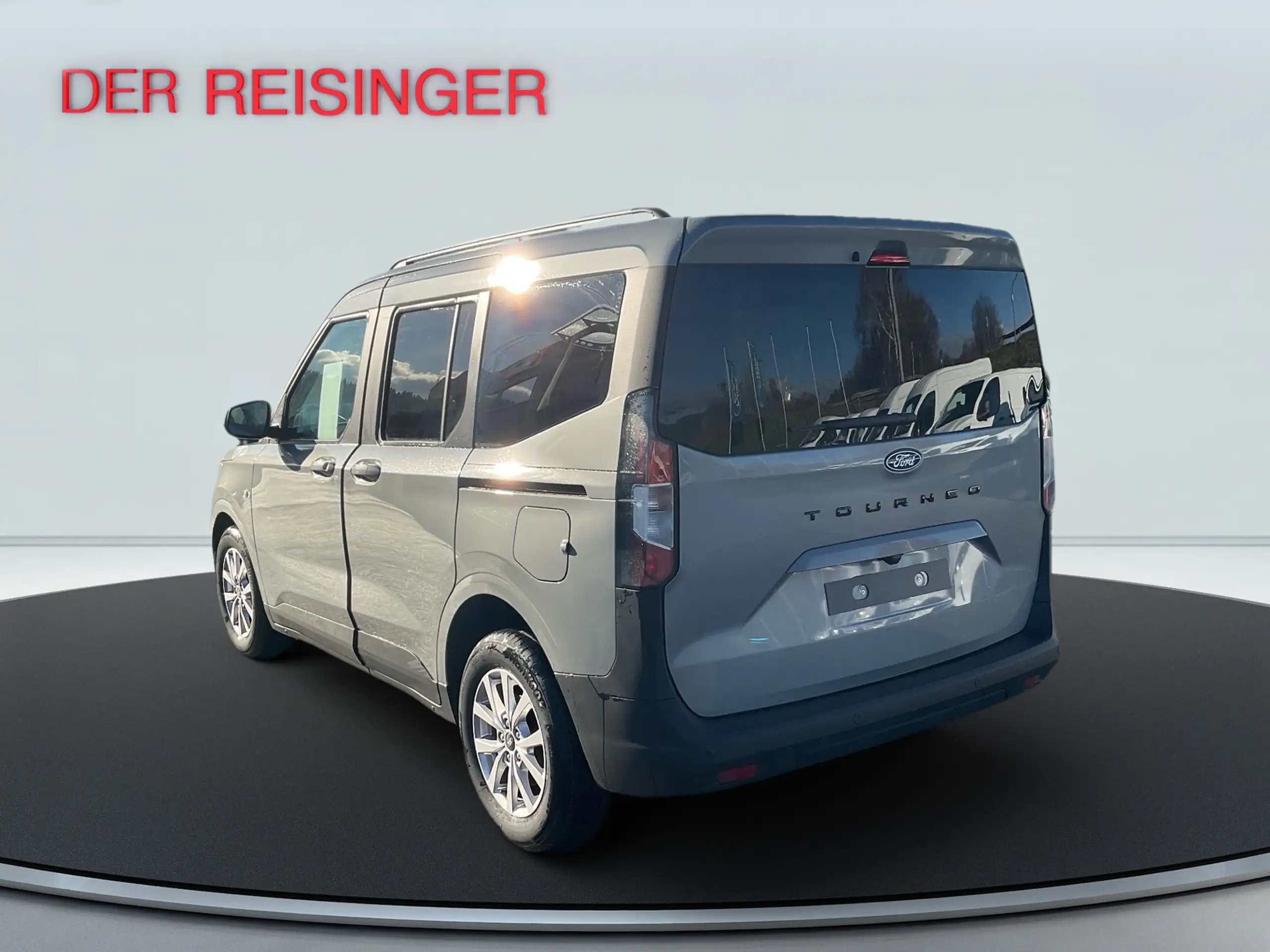 Ford - Tourneo Courier