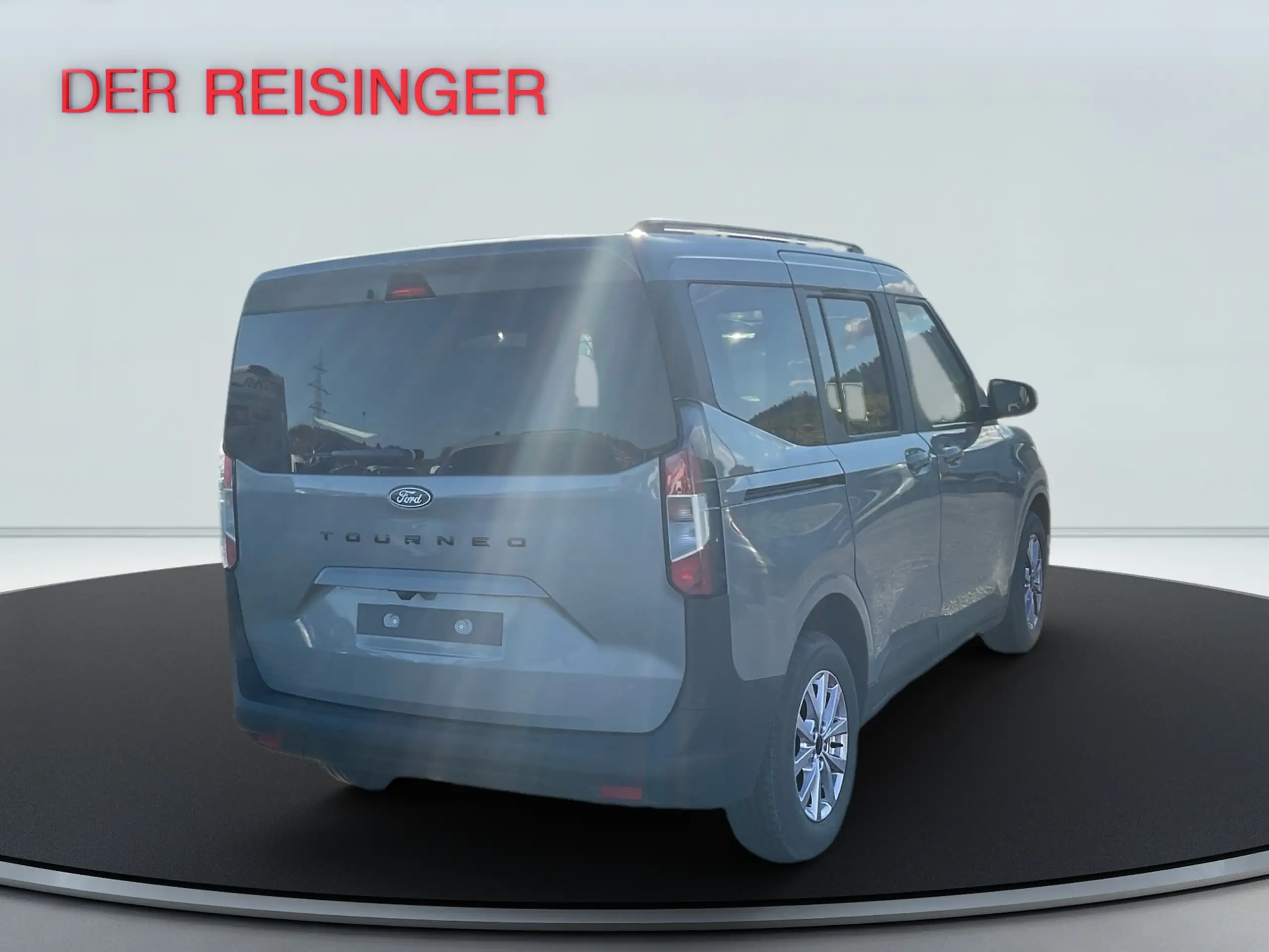 Ford - Tourneo Courier