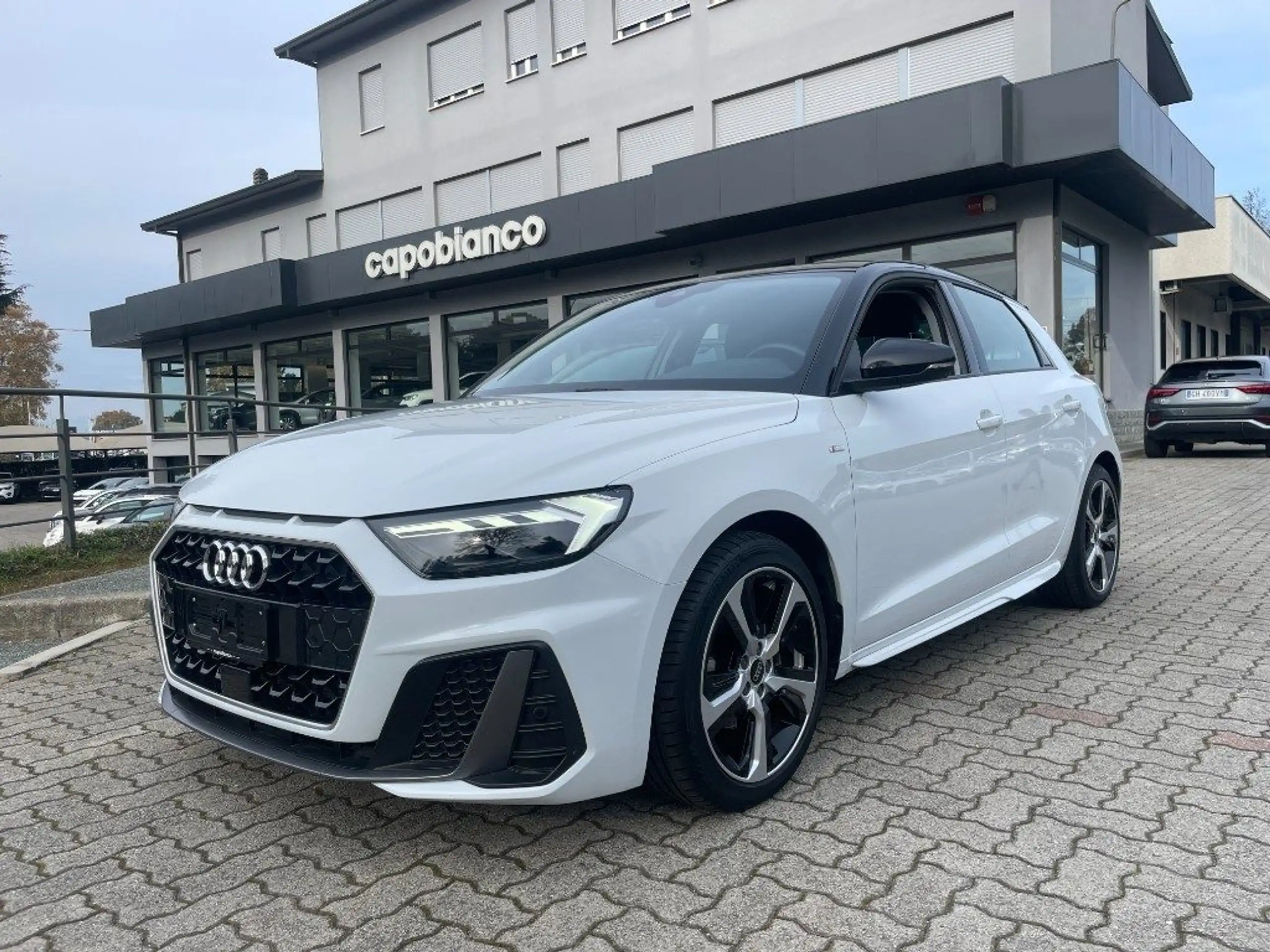 Audi - A1